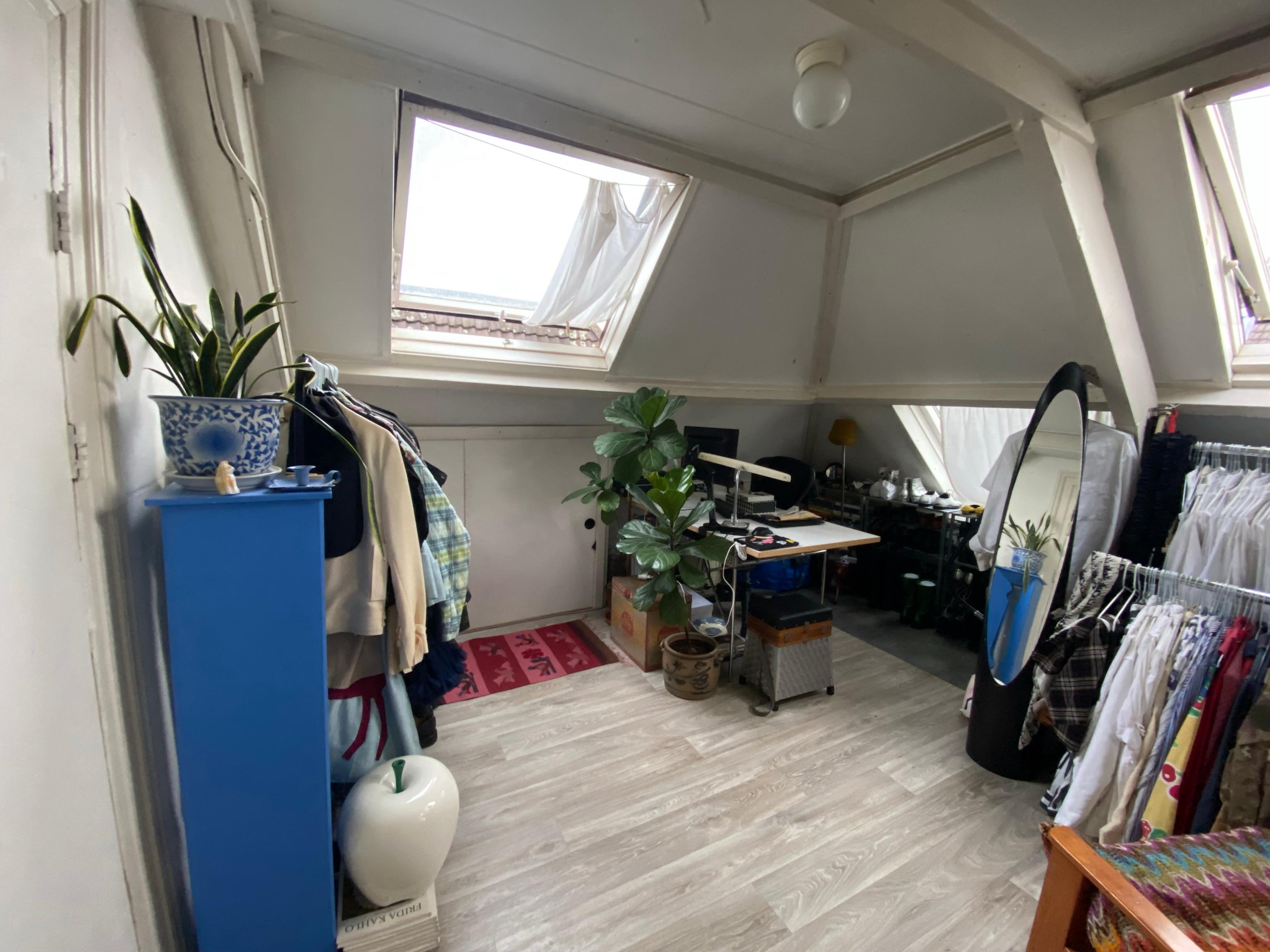 show all photos of Emmastraat