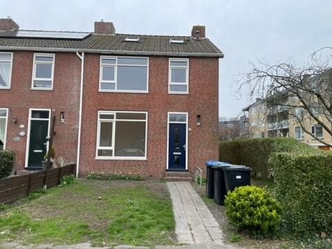 show all photos of Barnsteenstraat