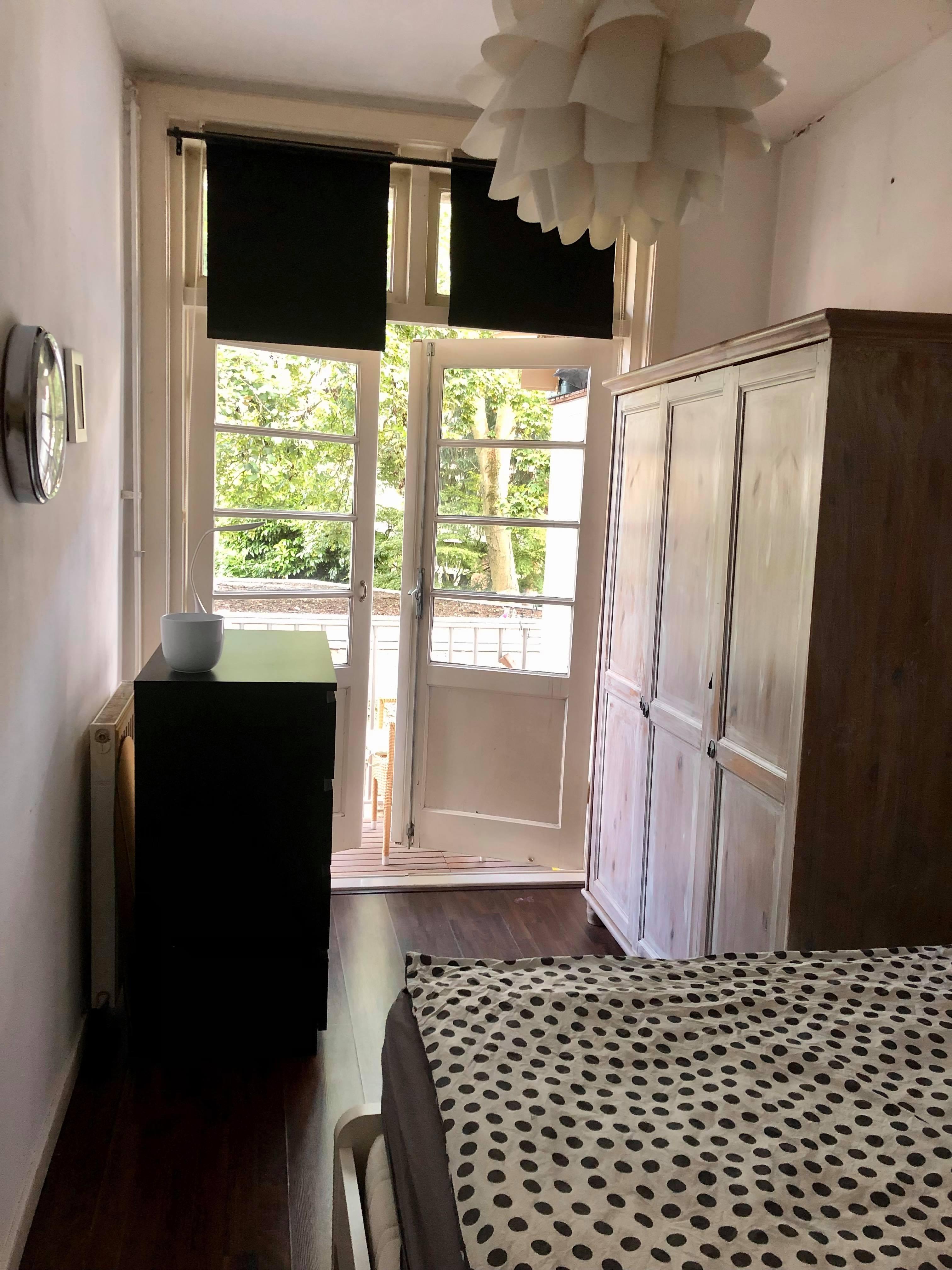 show all photos of Woubruggestraat