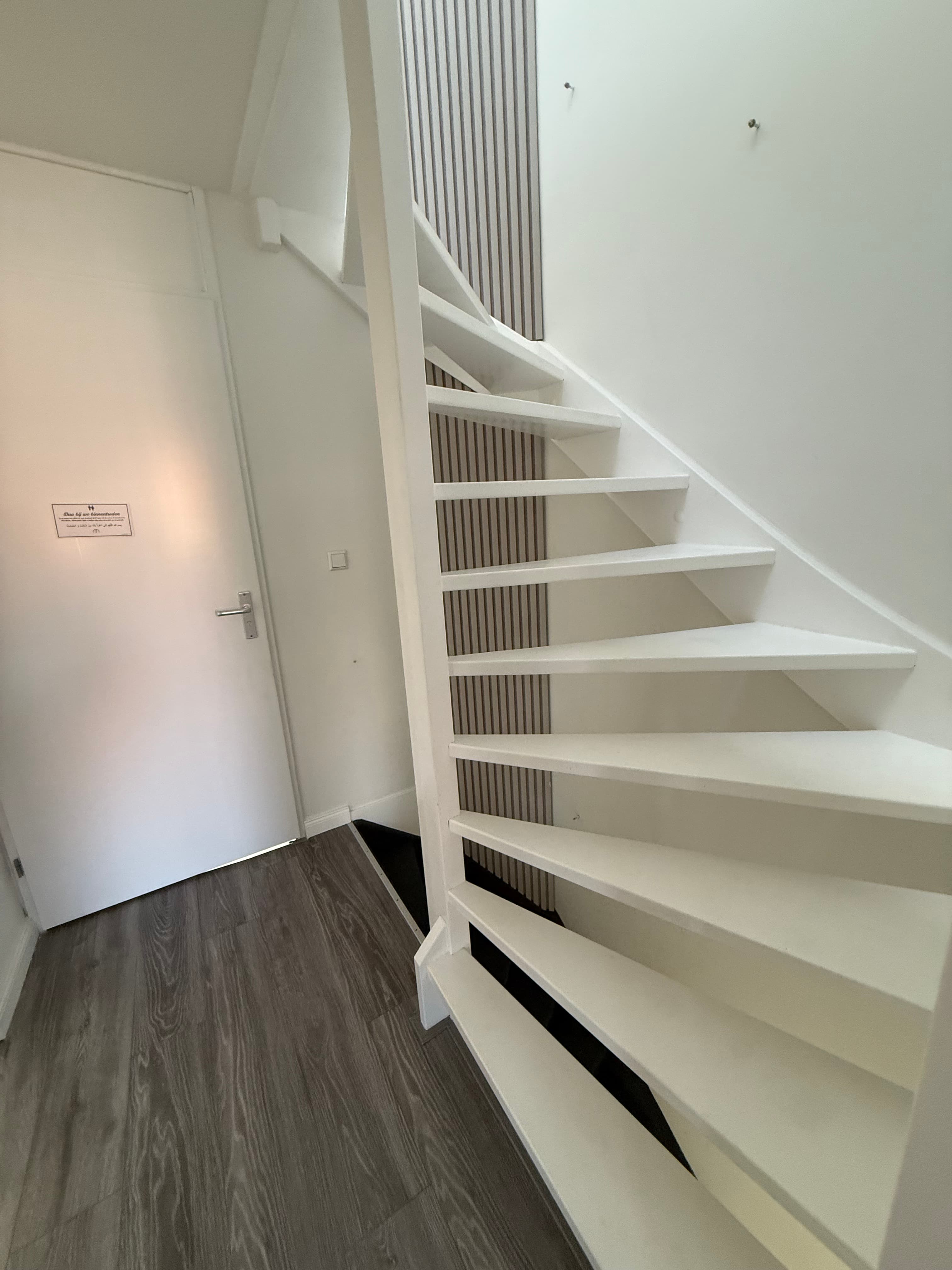 show all photos of Sarabande