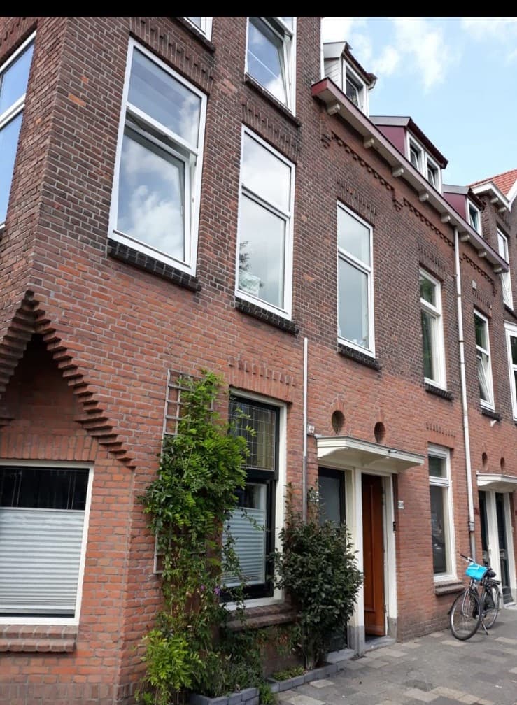 show all photos of Hugo de Grootstraat