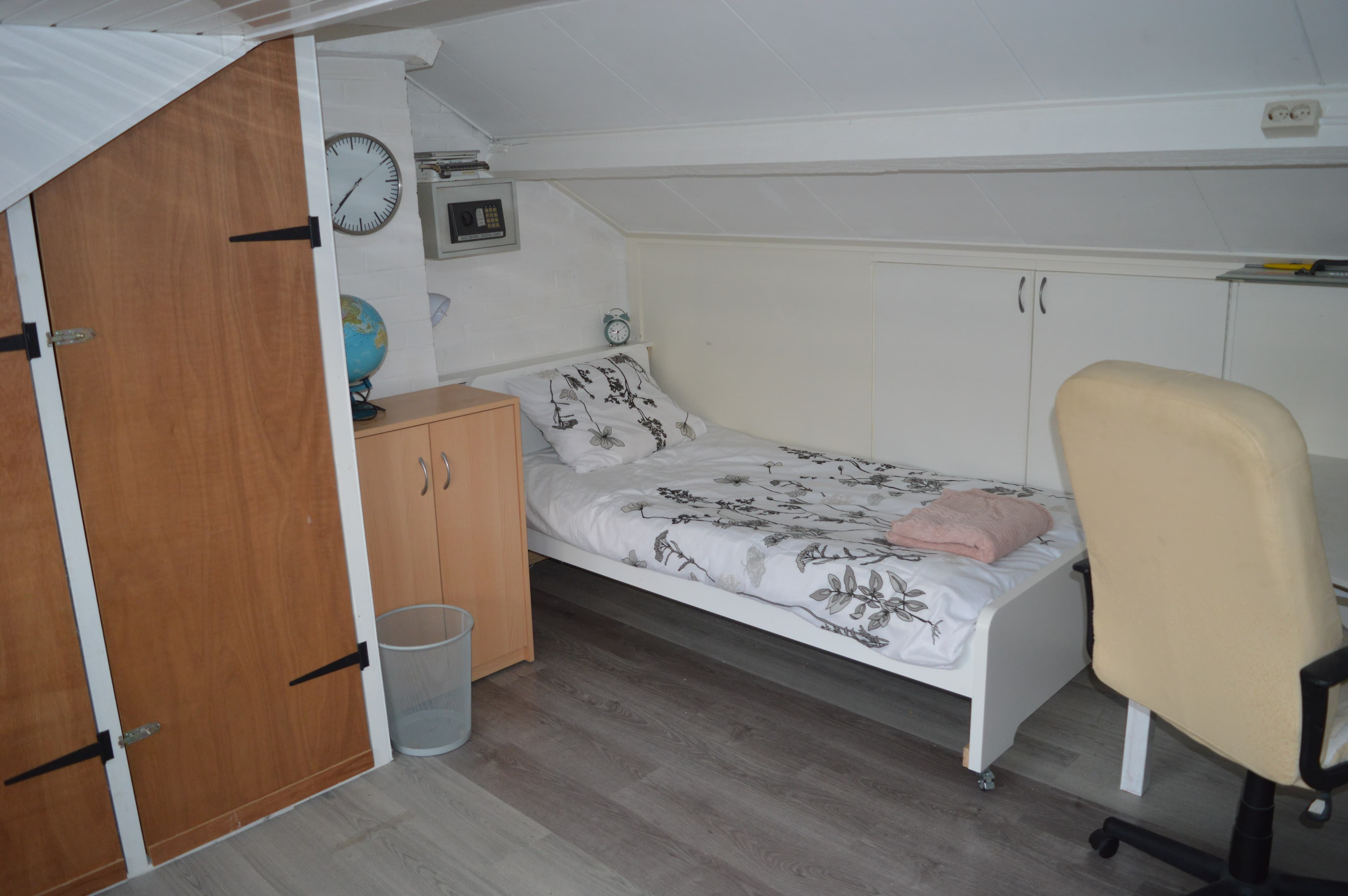 show all photos of Rivierenlaan