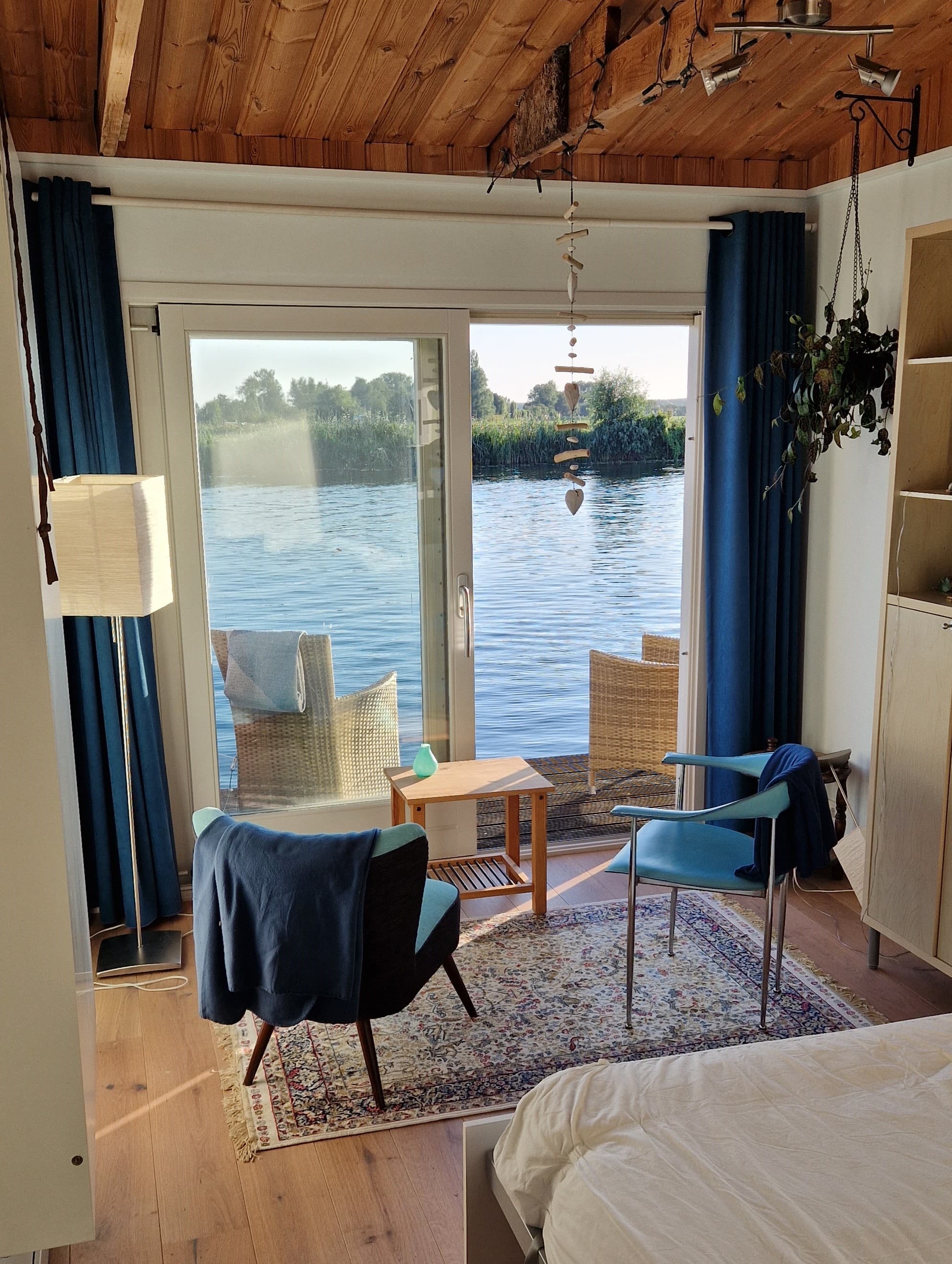 show all photos of Vreelandseweg