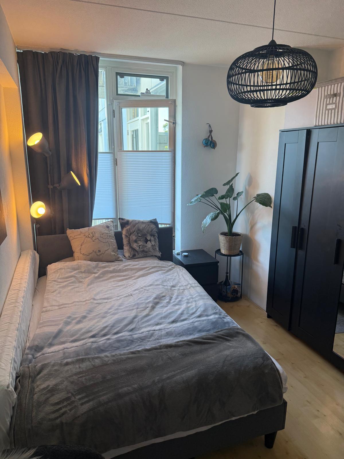 Meerhuizenplein, Amsterdam