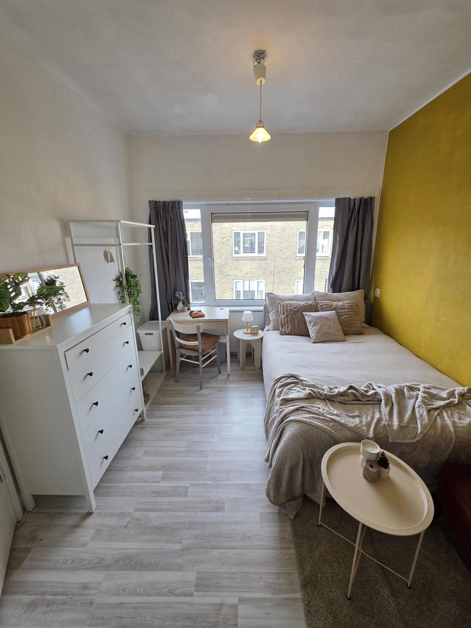 show all photos of Bataviastraat