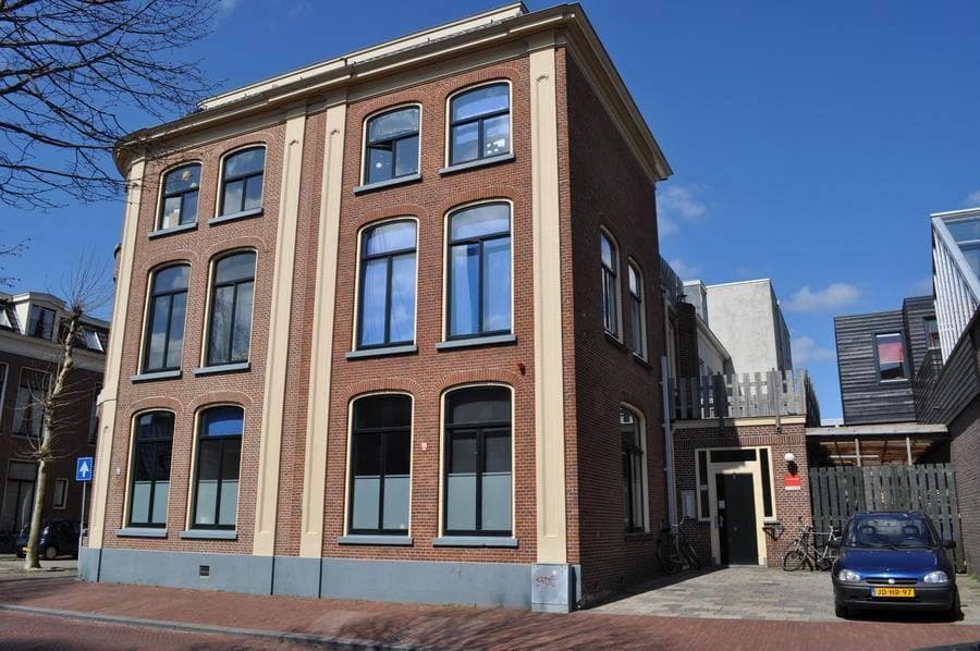 show all photos of Schoolstraat