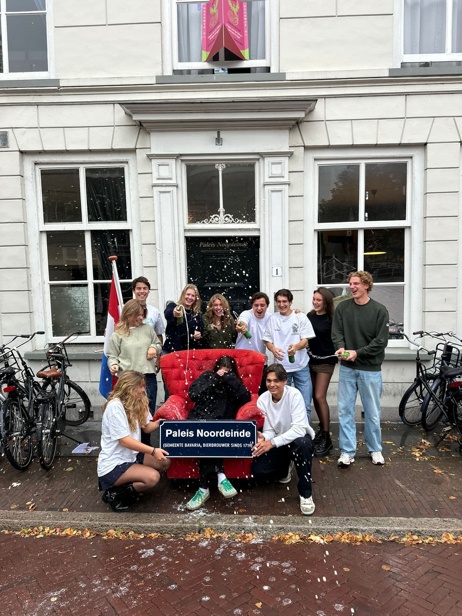 show all photos of Noordeinde