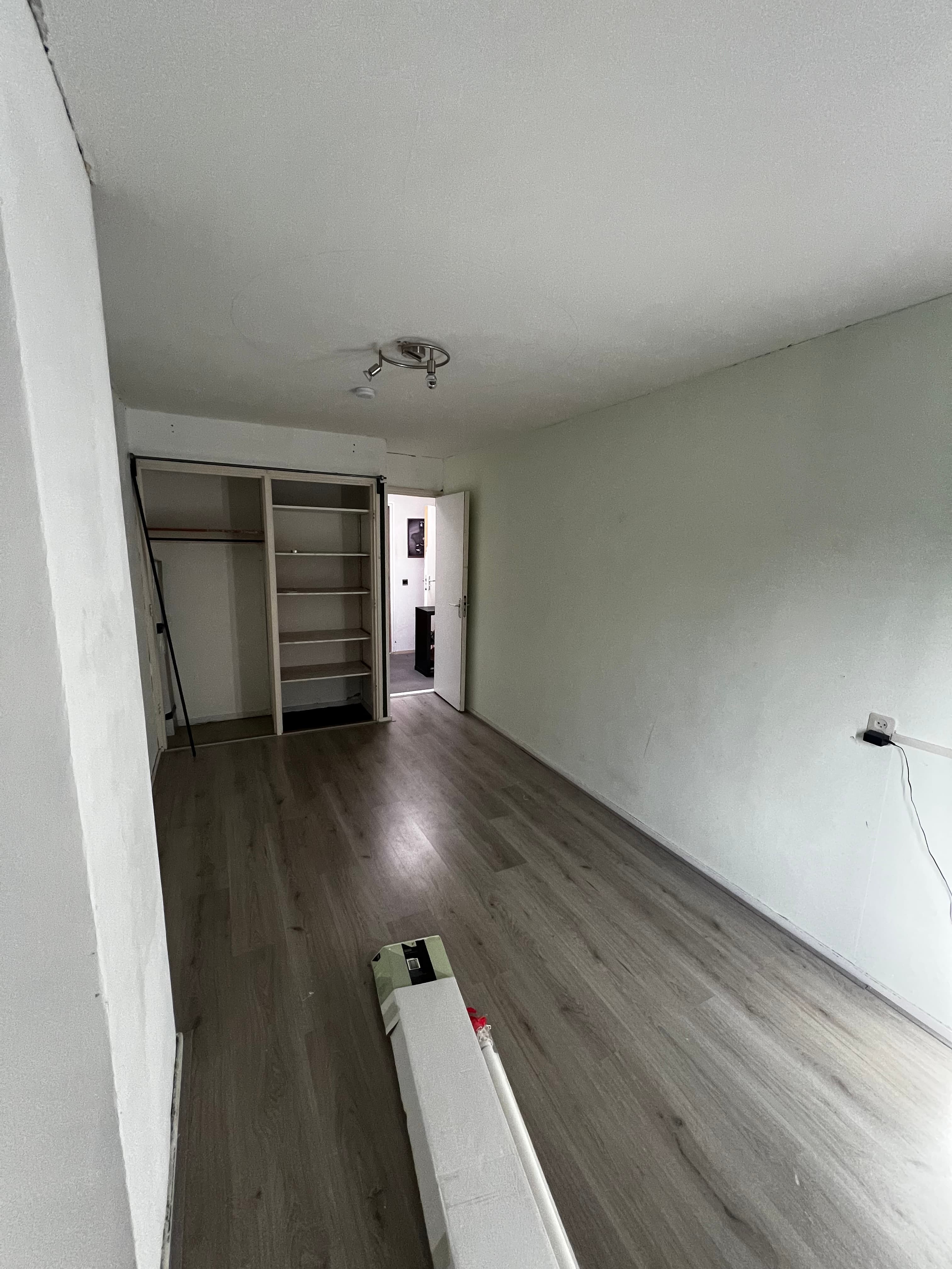 show all photos of Nieuwe Laan