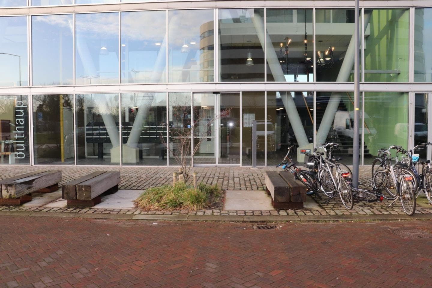 show all photos of Binckhorstlaan