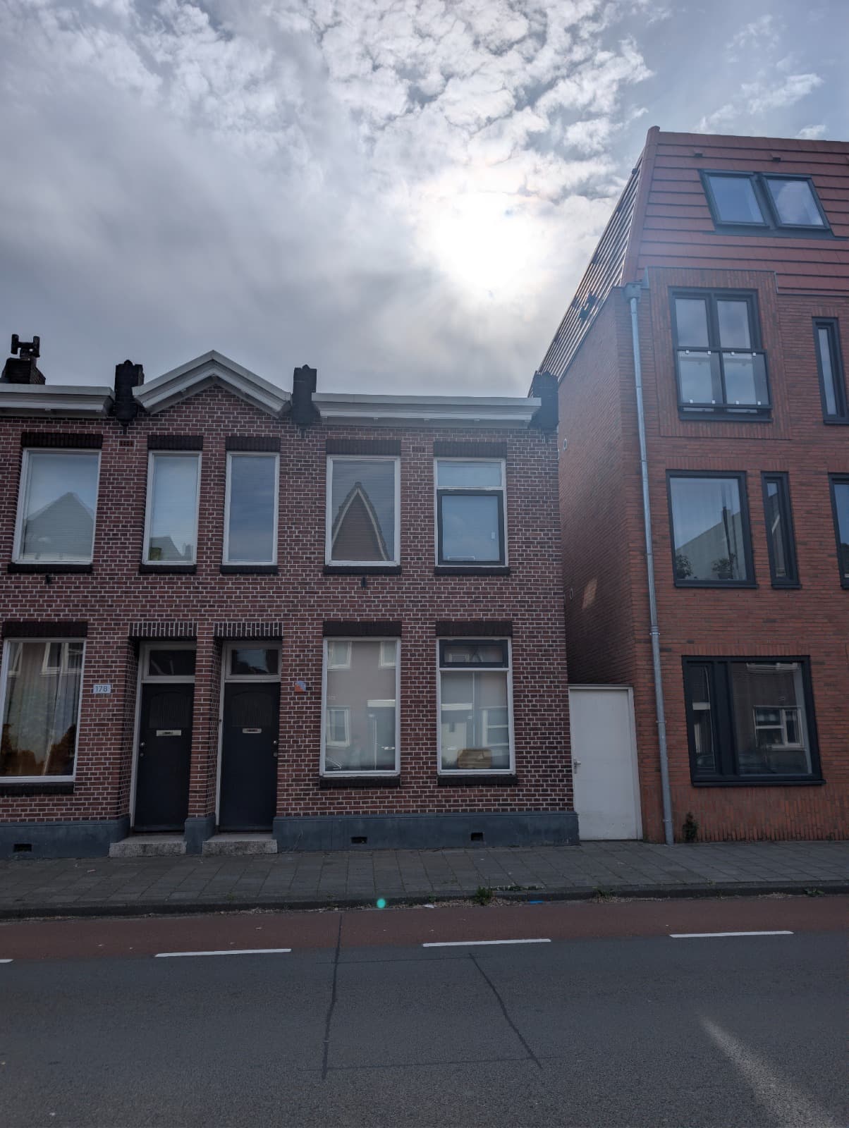 show all photos of Oldenzaalsestraat