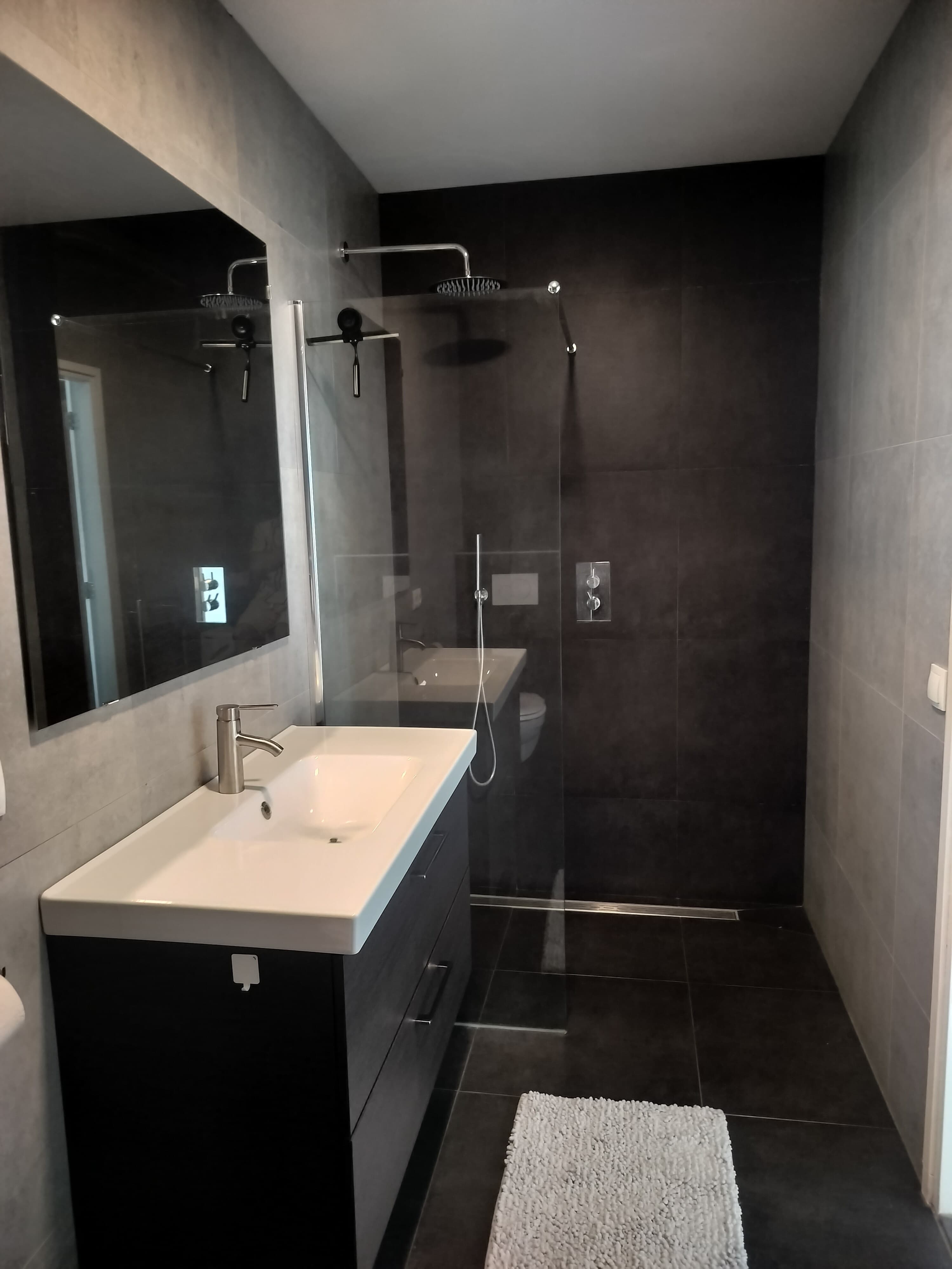 show all photos of Willemsweg