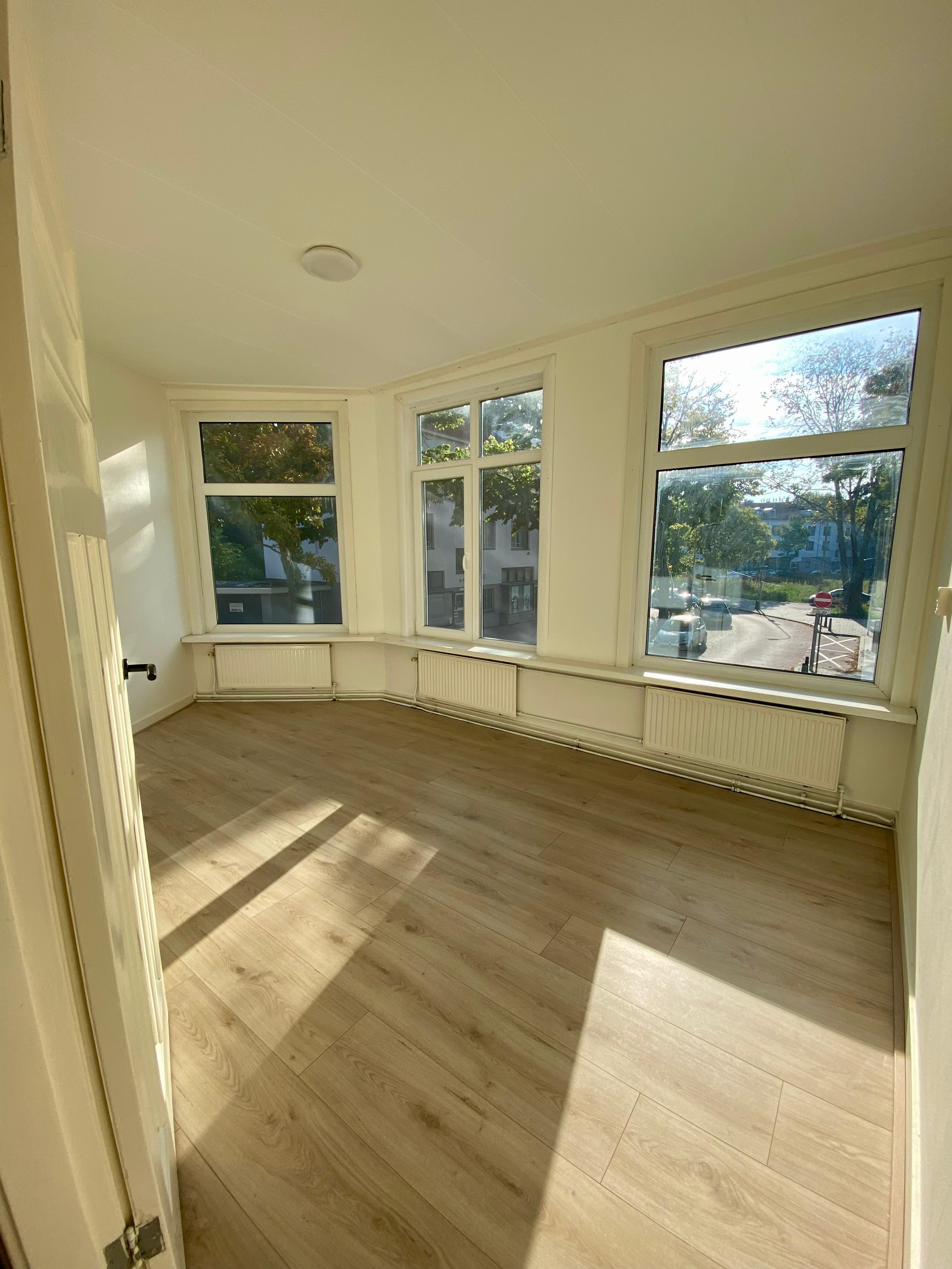 show all photos of Coornhertstraat