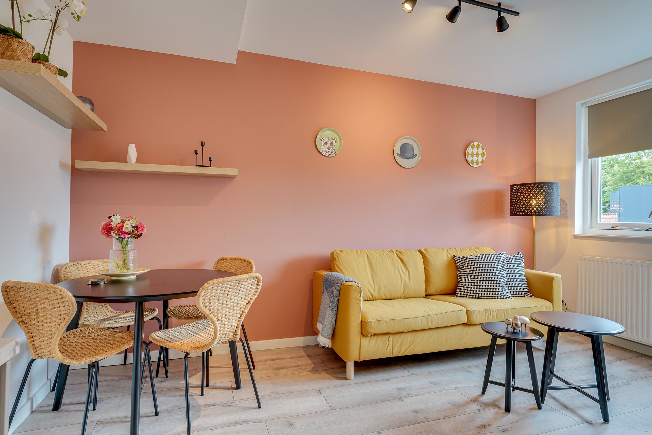 show all photos of Zeelsterstraat