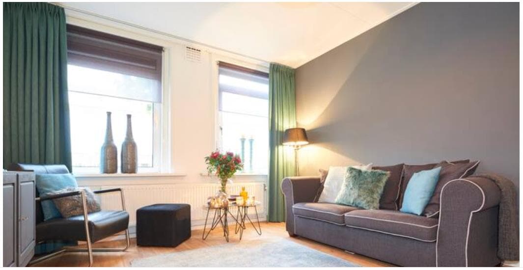 show all photos of Hoofdweg