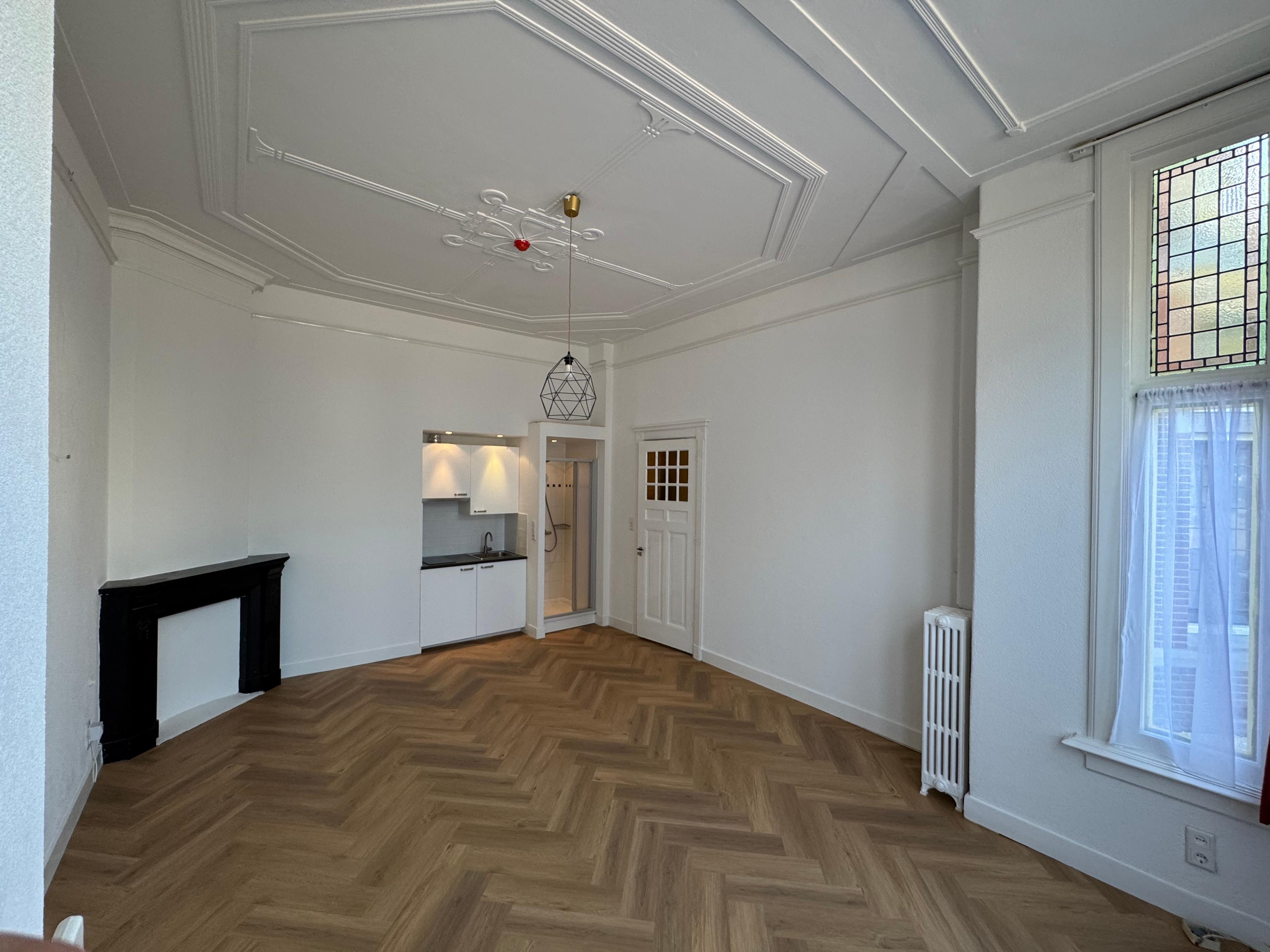 show all photos of Burgemeester Reigerstraat