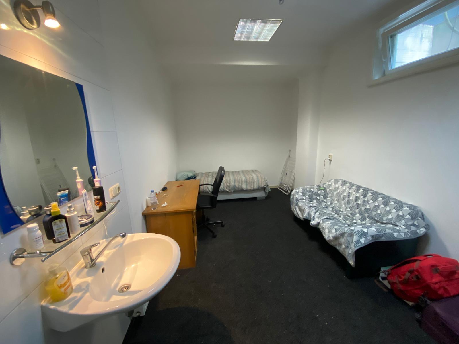 show all photos of Oude Doornakkersweg