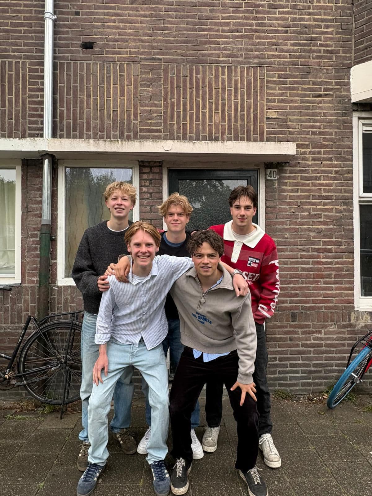 show all photos of Pastoor Dijkmansstraat