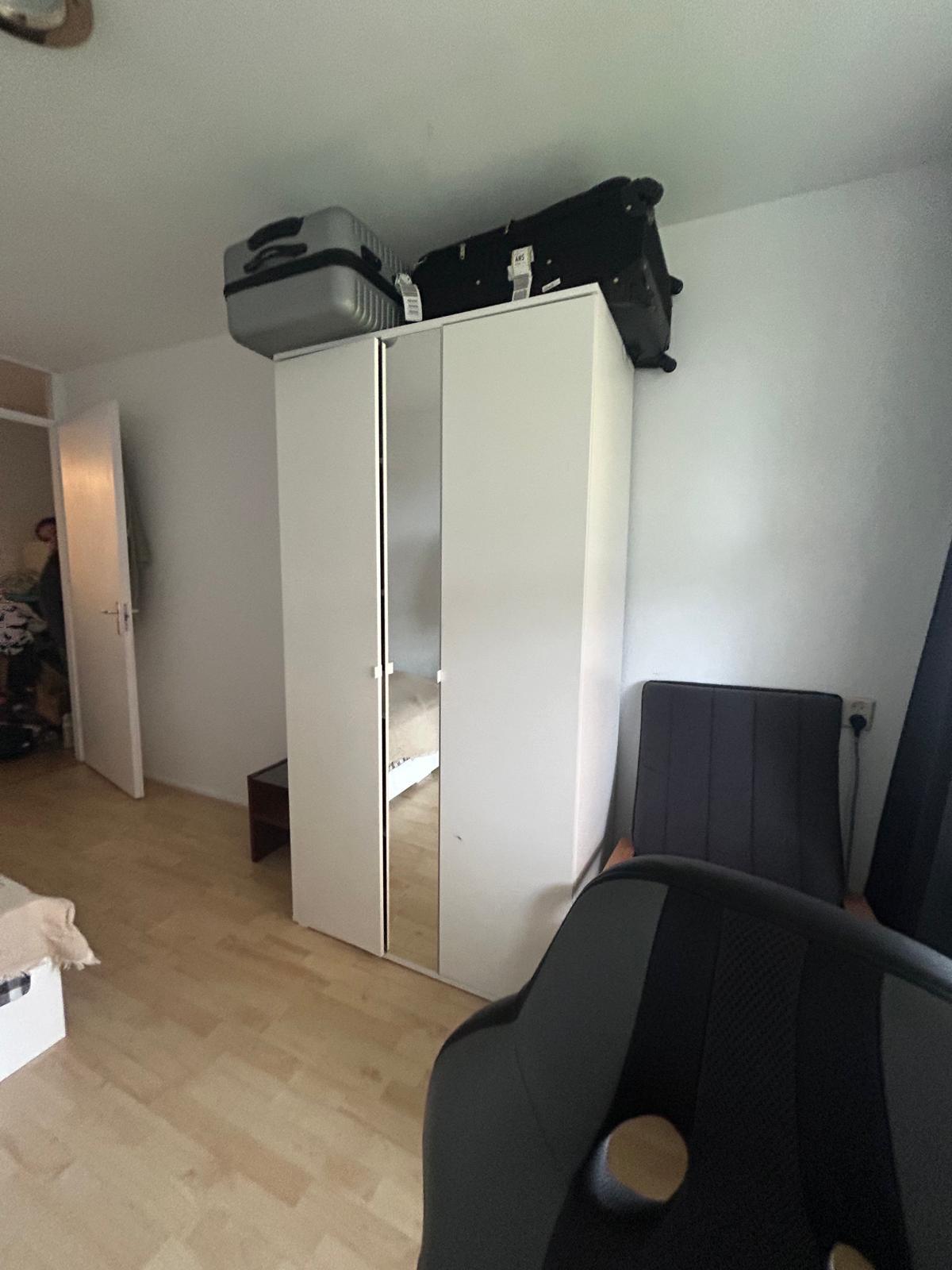 show all photos of Rijswijkseweg