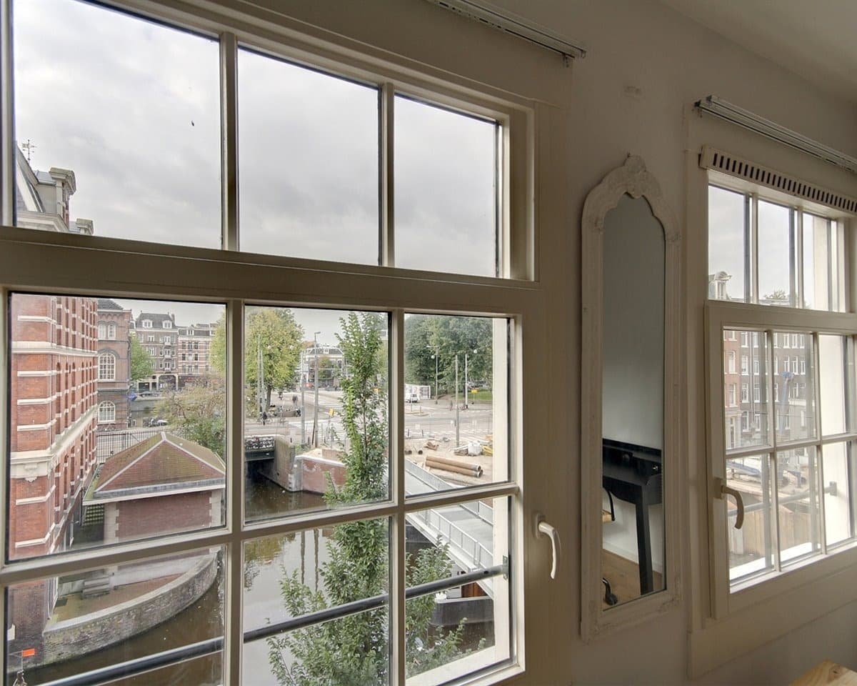 show all photos of Lijnbaansgracht