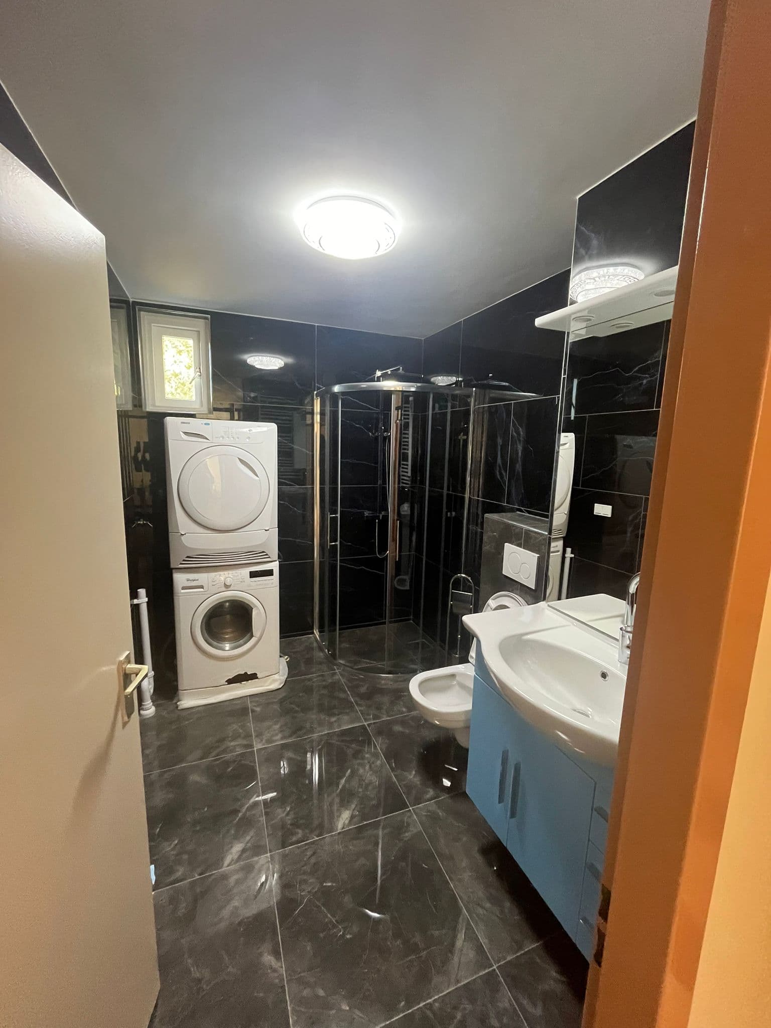 show all photos of Hilversumpad