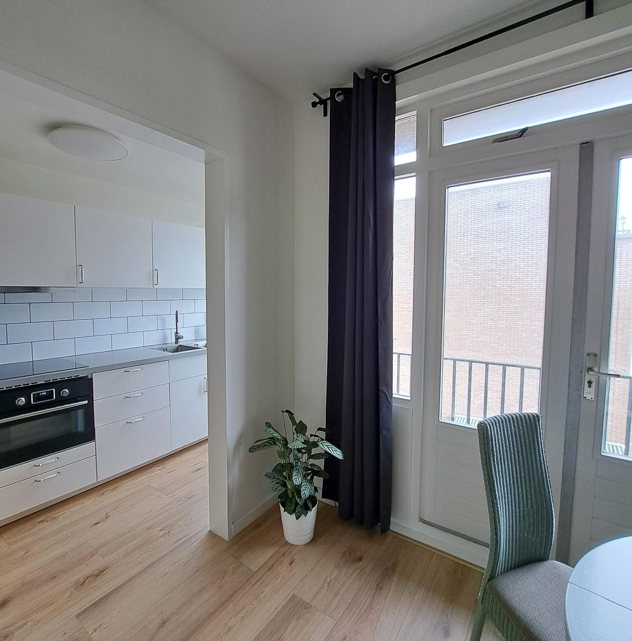 show all photos of Drebbelstraat