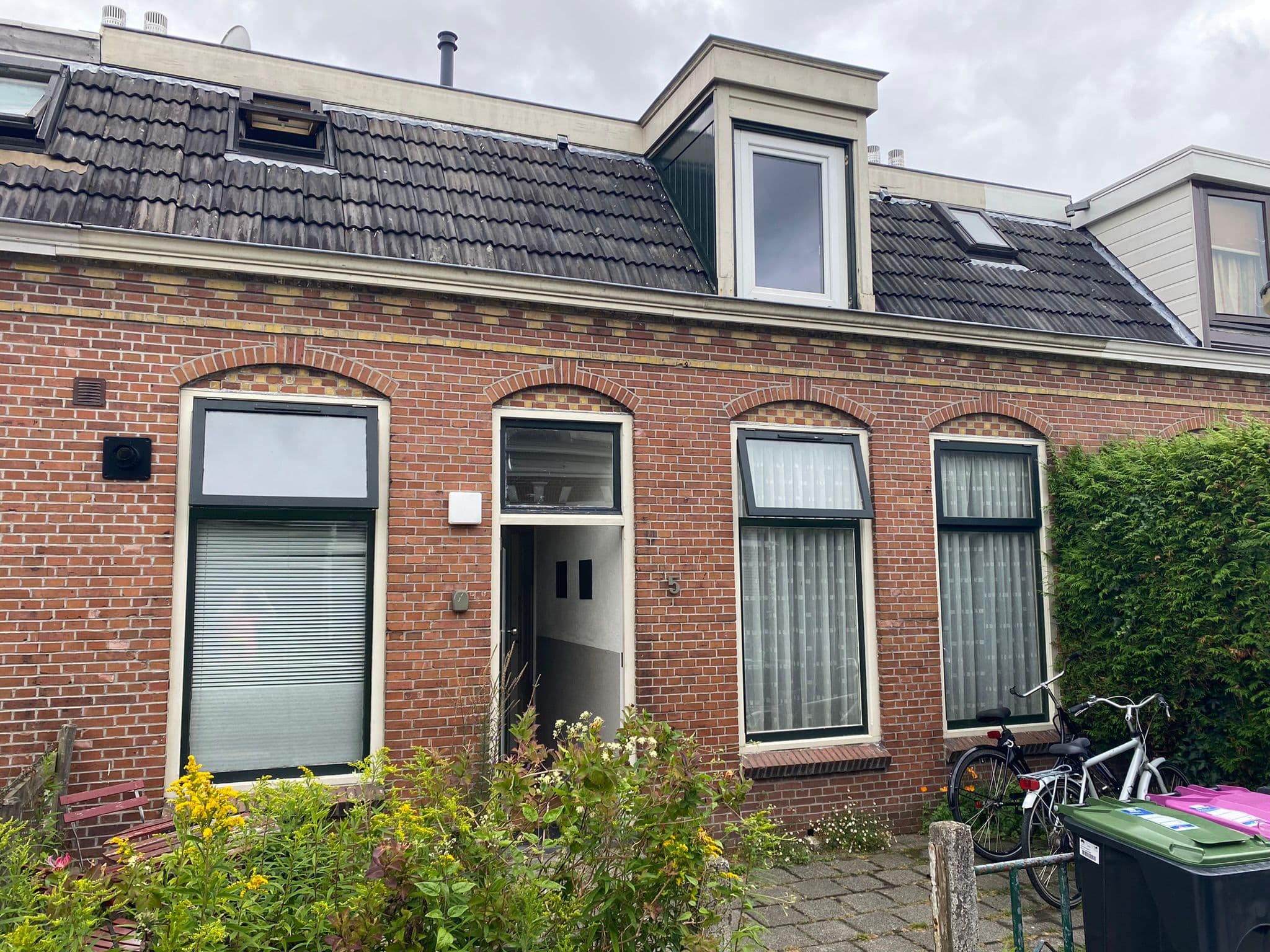 show all photos of Elias Vonckstraat