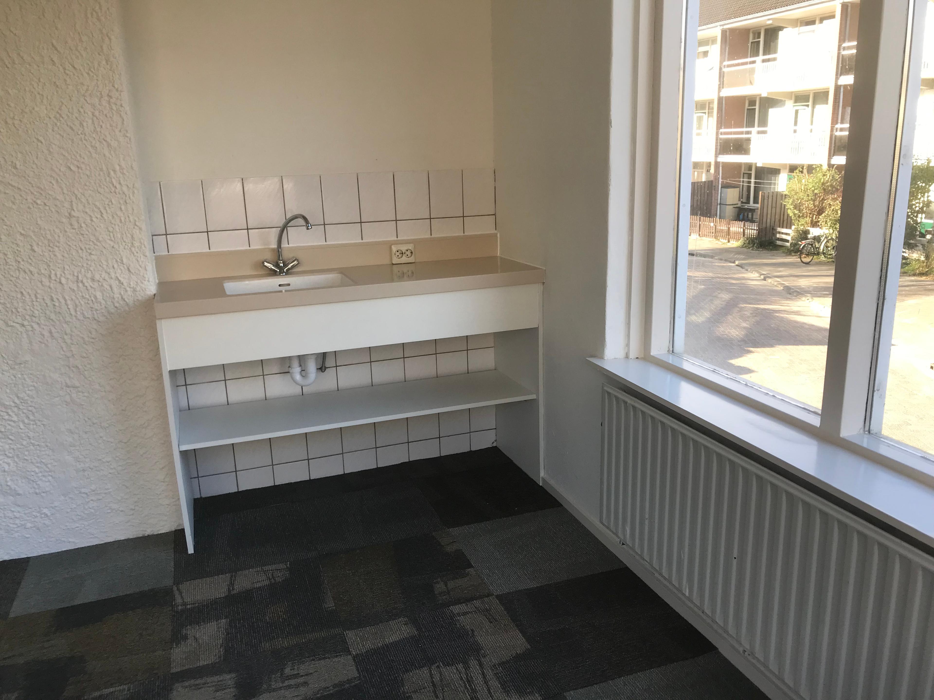 show all photos of Tweede Hieronymus van Alphenstraat