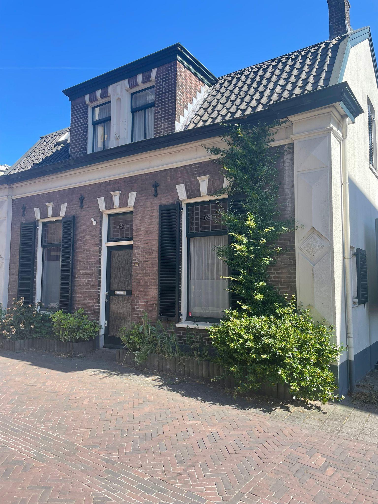 show all photos of Dorpsstraat
