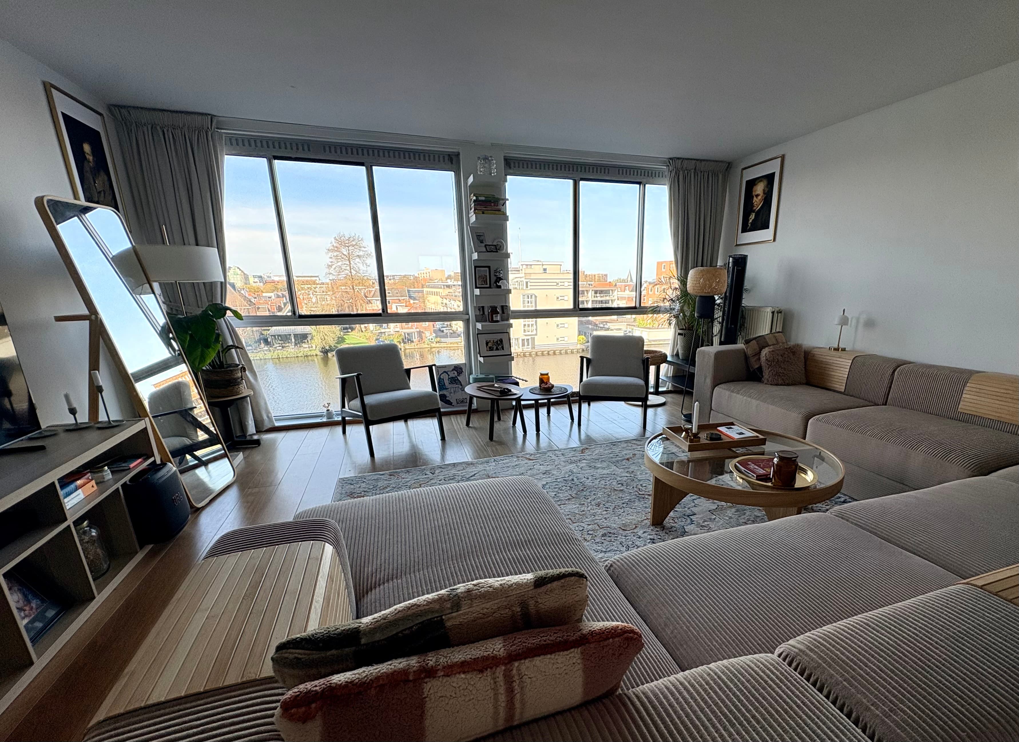 show all photos of De Helling