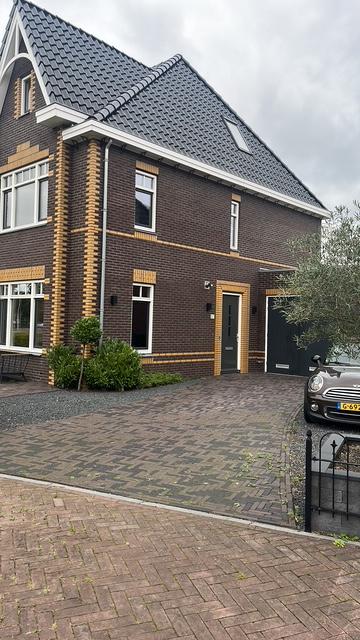 show all photos of Oude Rijnsburgerweg