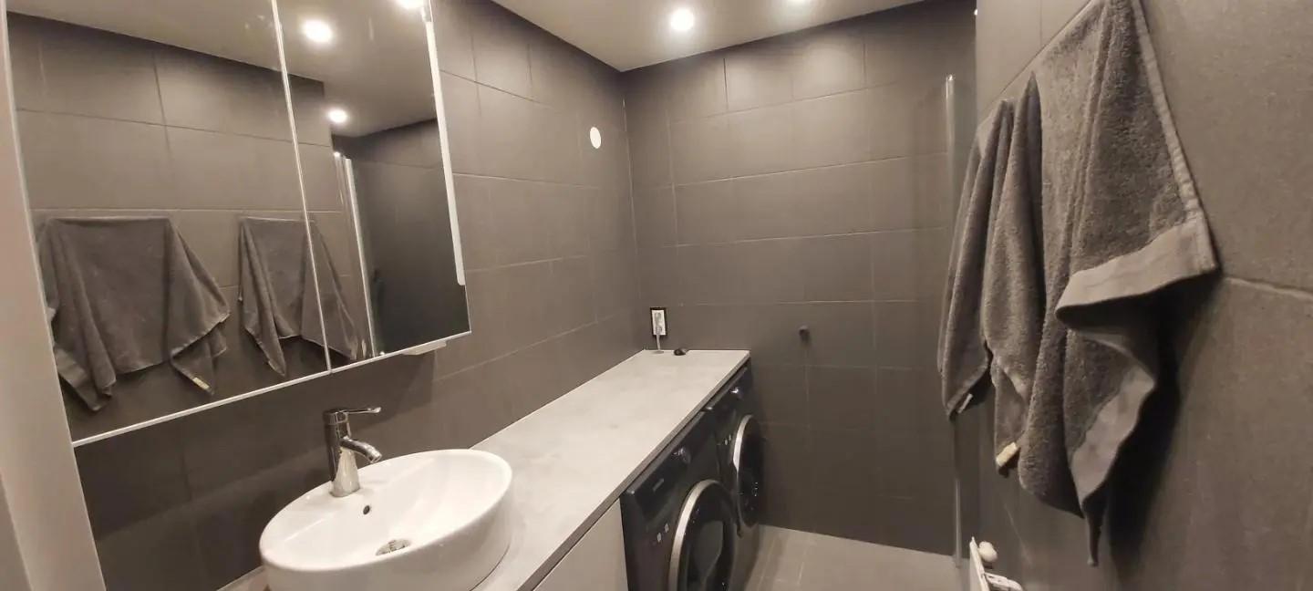 show all photos of Bedumerstraat