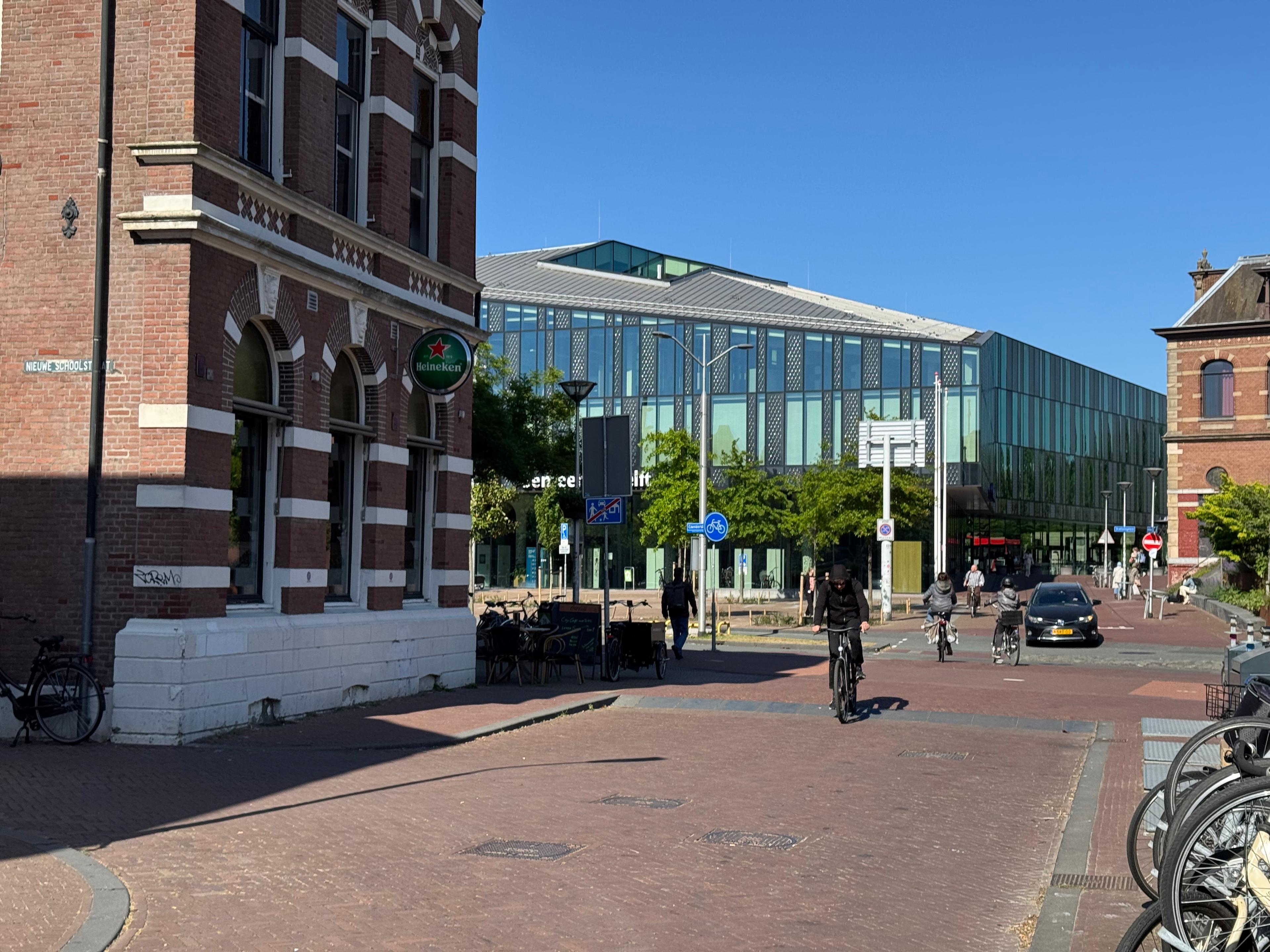 show all photos of Nieuwe Schoolstraat