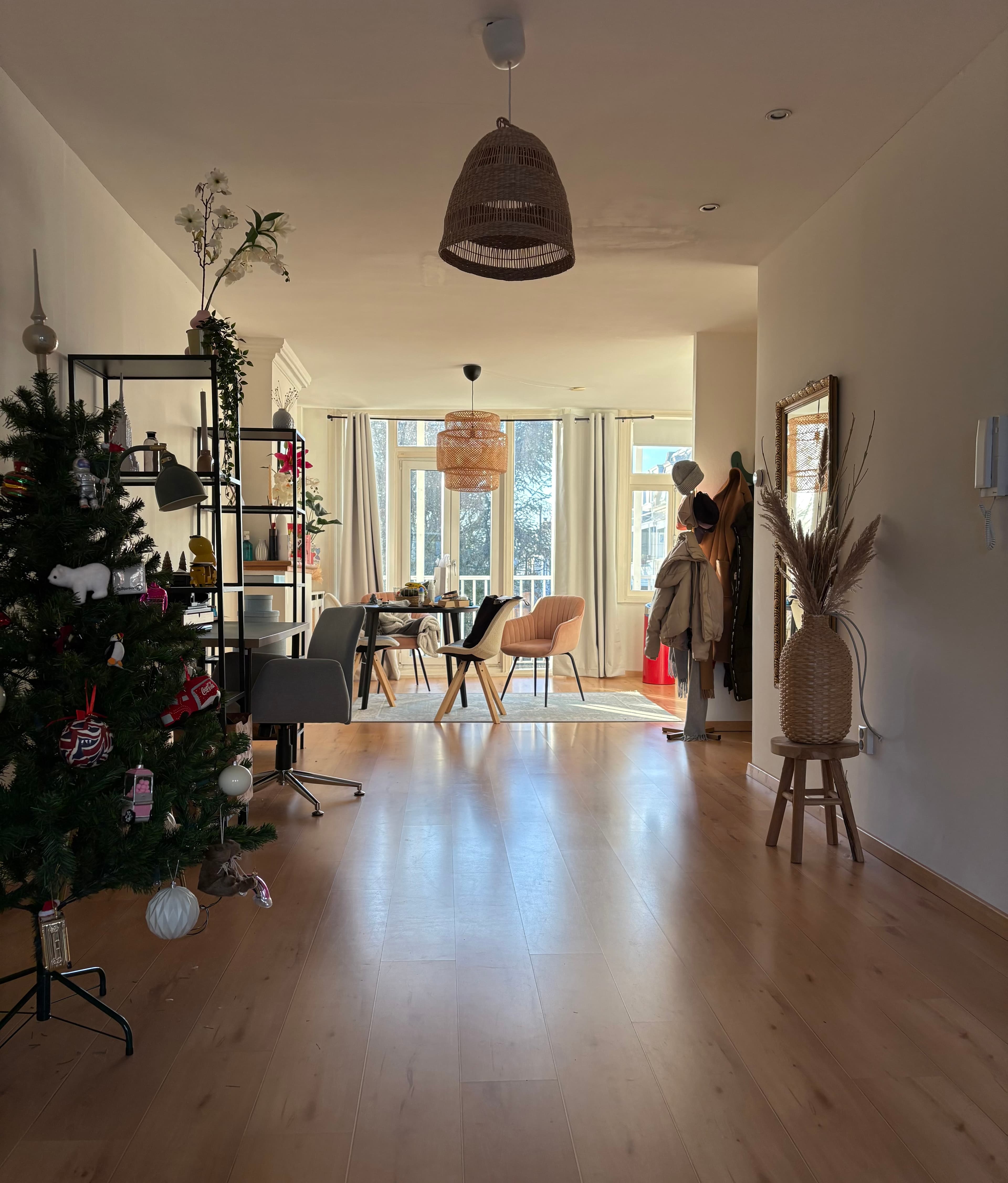 show all photos of Tweede Sweelinckstraat