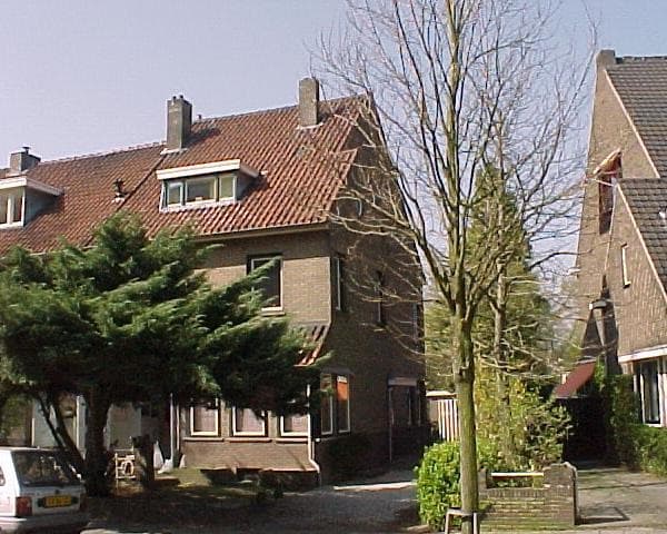 show all photos of Bernhardlaan