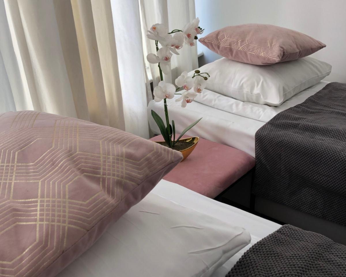 show all photos of Stromarkt