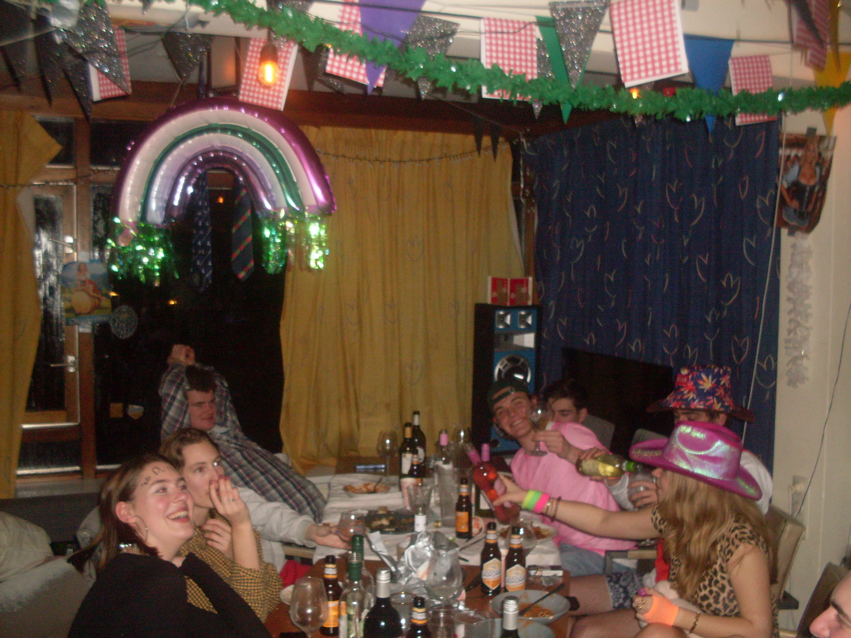 show all photos of Aart van der Leeuwlaan