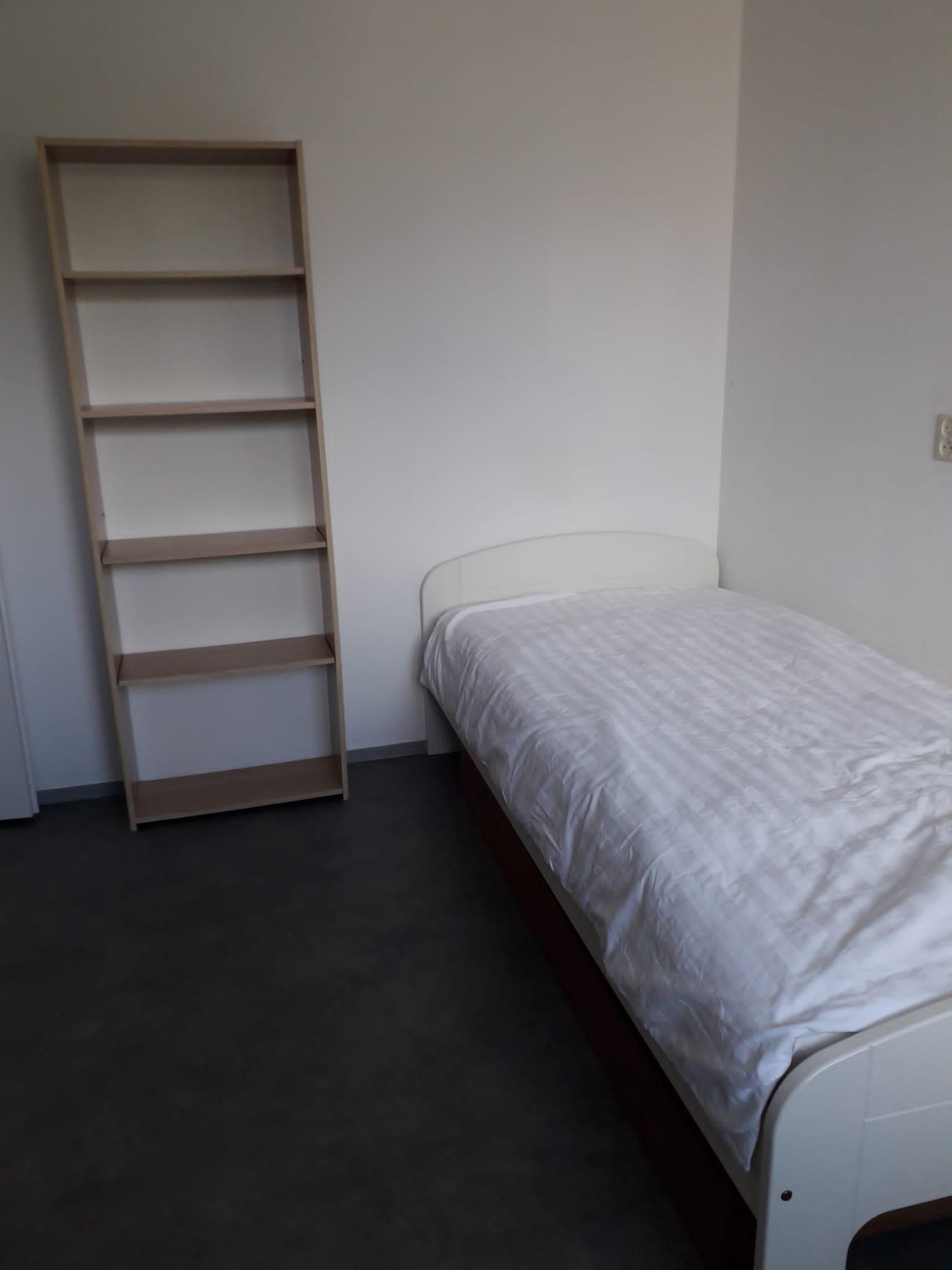 show all photos of Marga Klompelaan