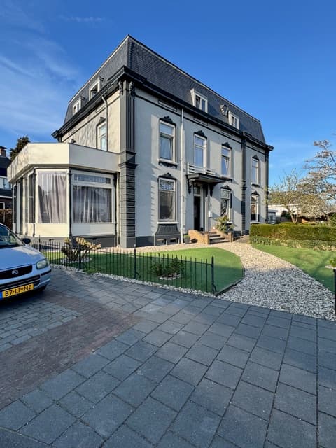 show all photos of Nieuweweg
