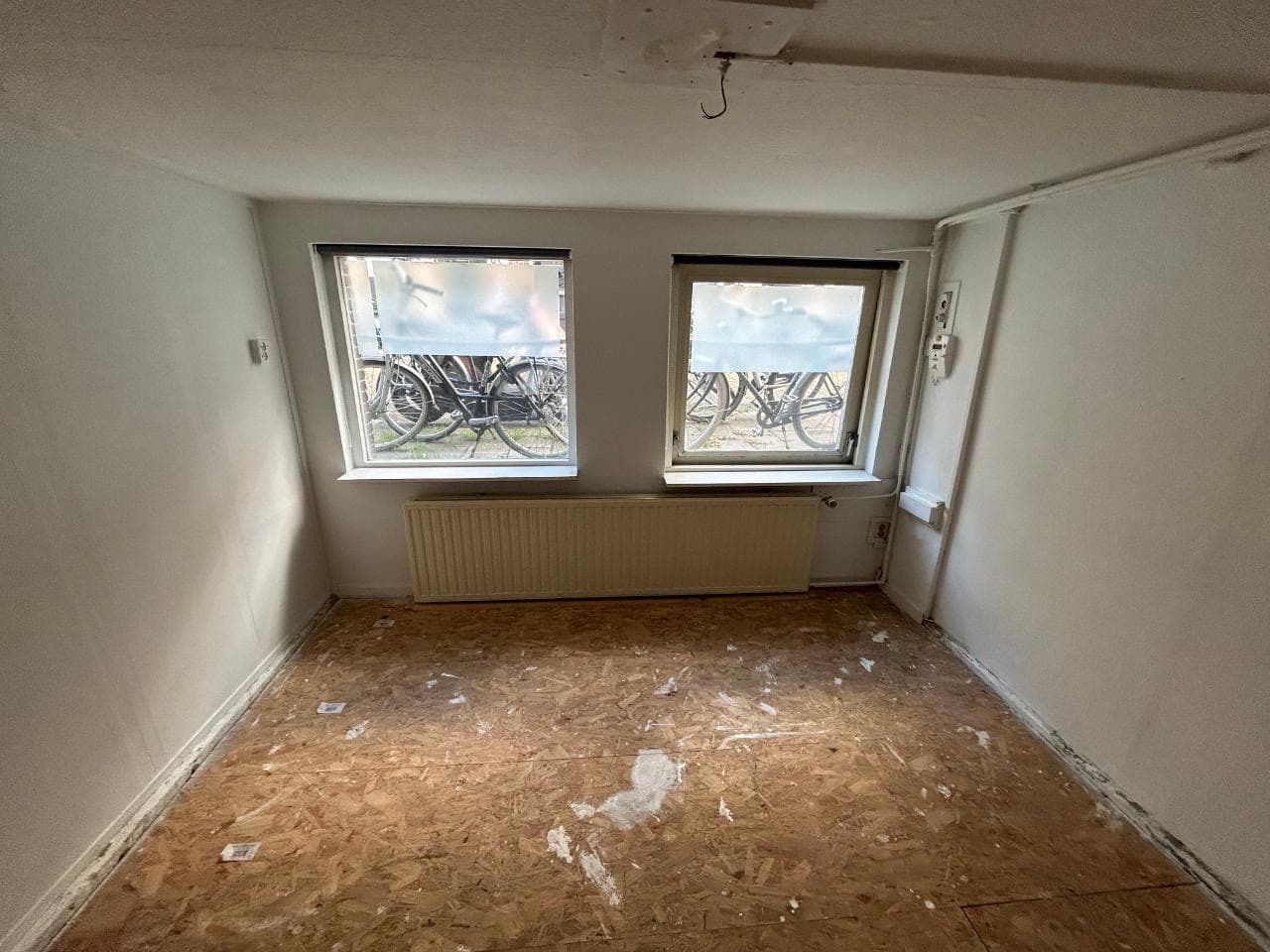 show all photos of Lindestraat