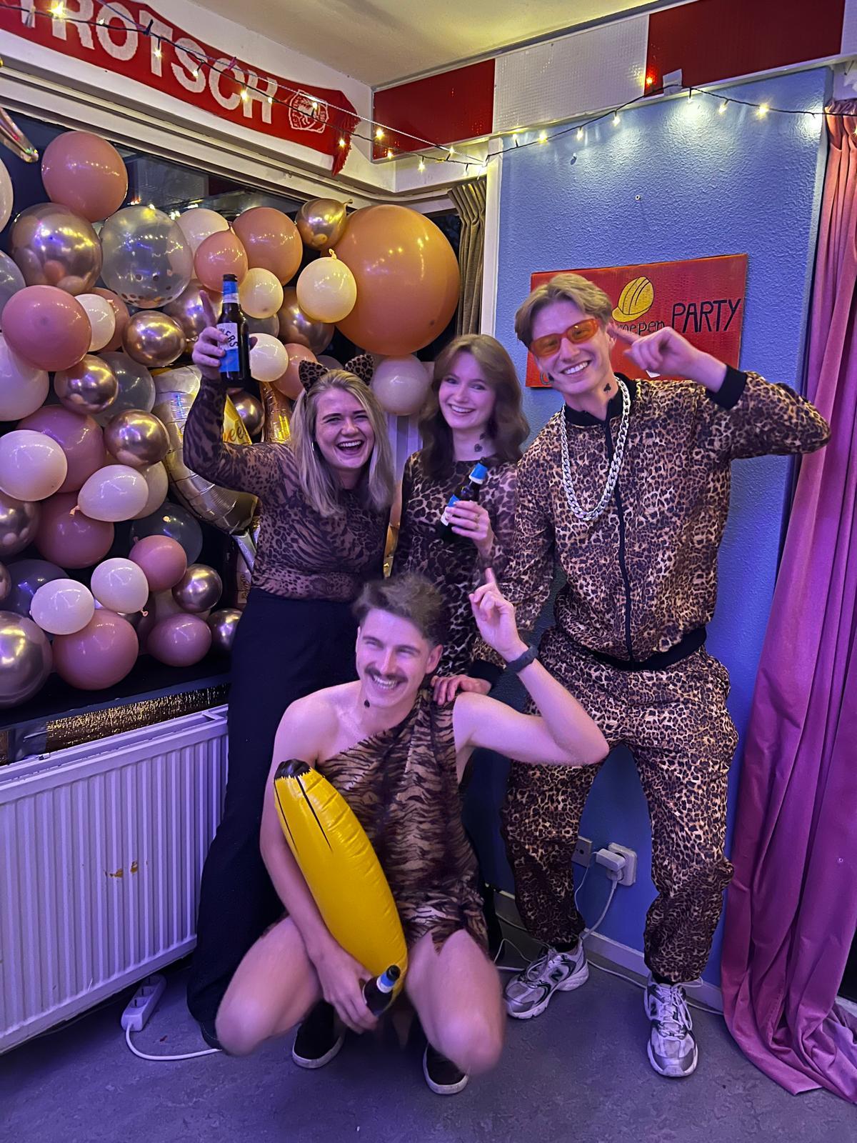 show all photos of Hoogstraat