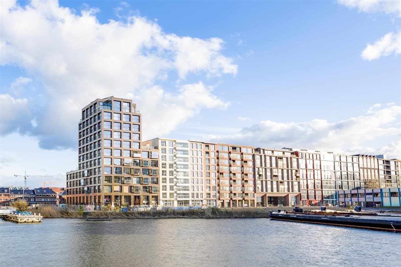 show all photos of Haparandadam