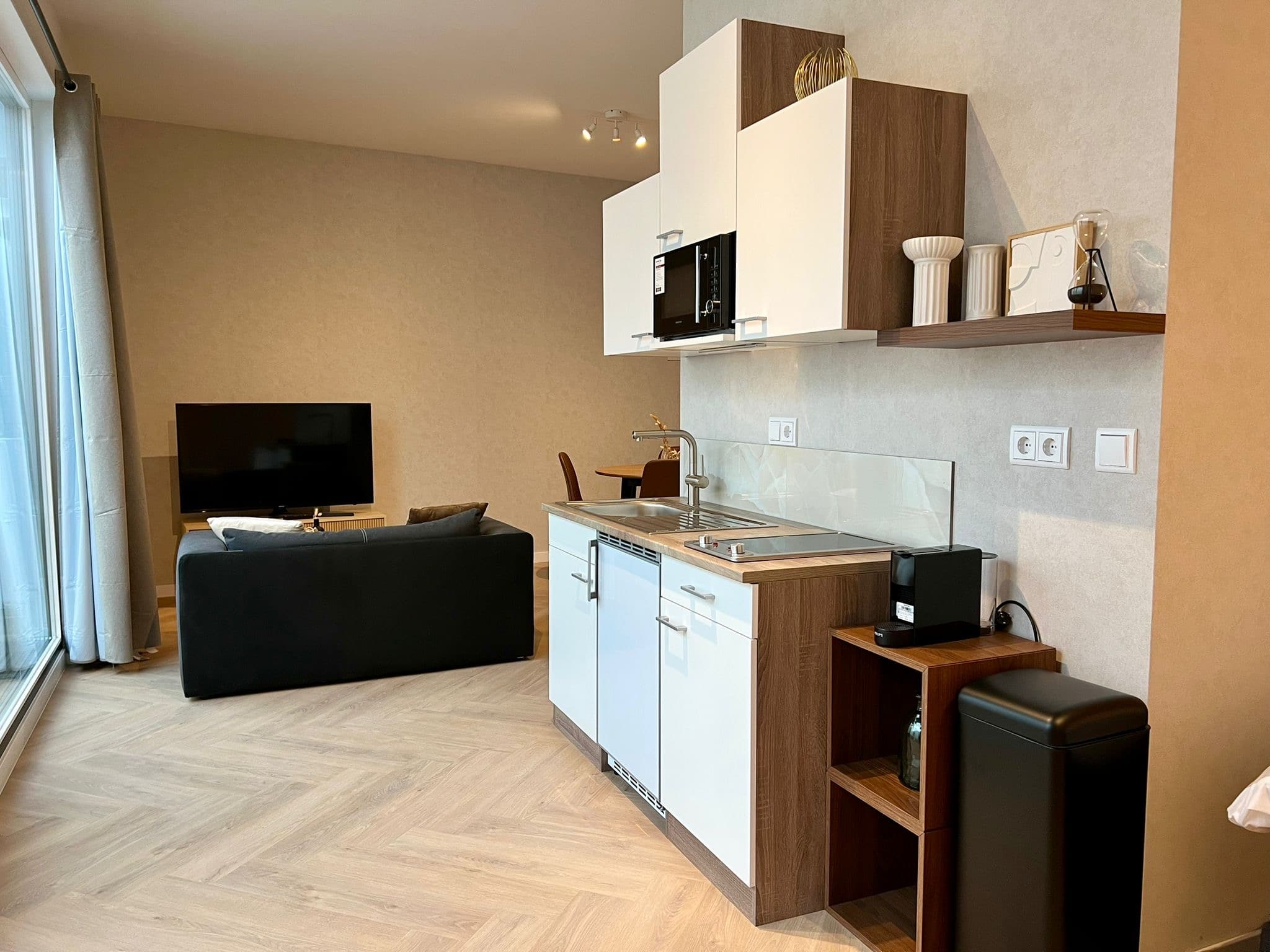 show all photos of Hoogstraat