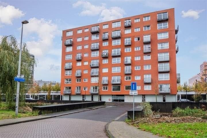 show all photos of Anna Blamansingel