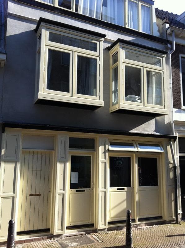 show all photos of Loeff Berchmakerstraat