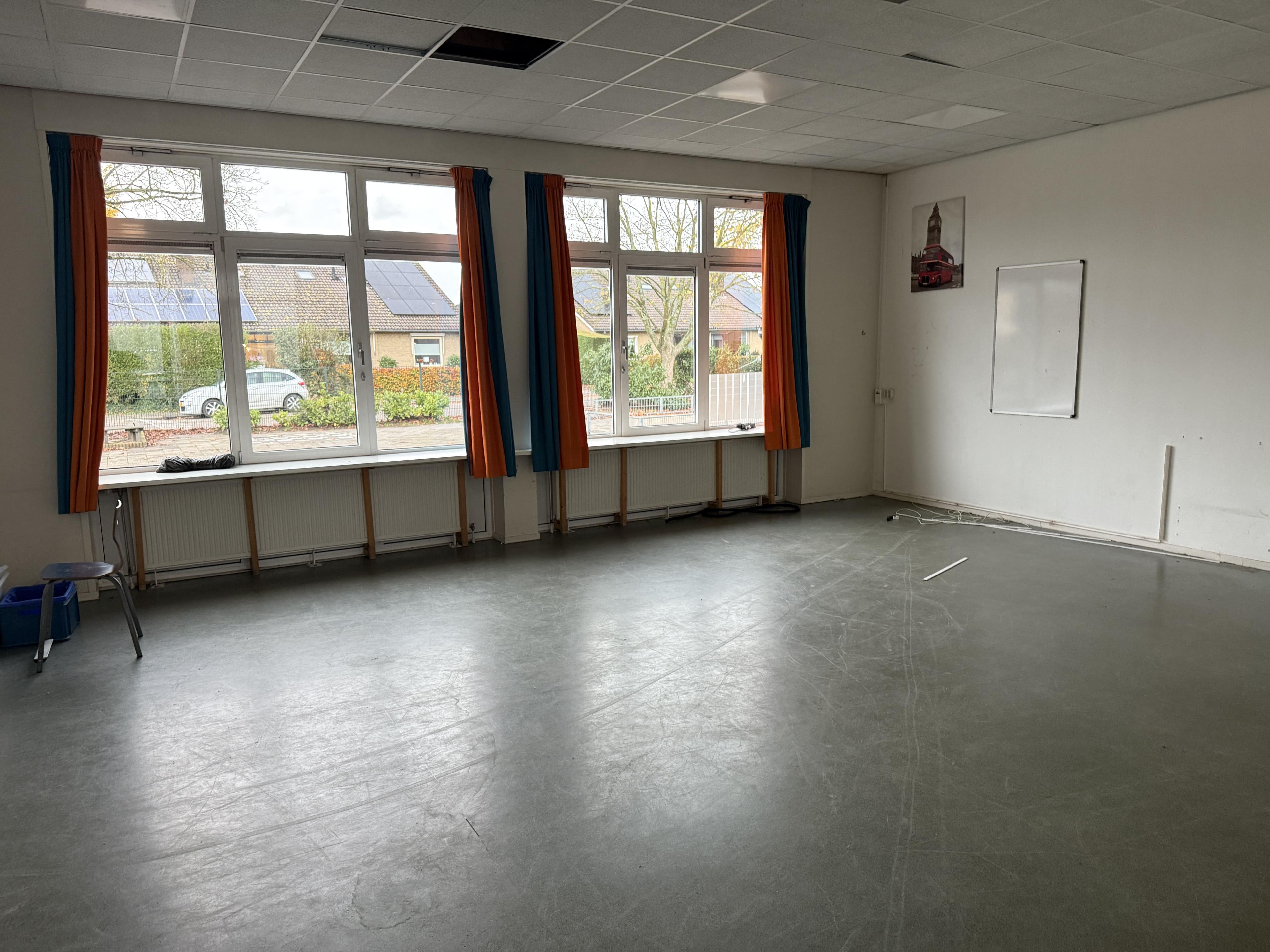 show all photos of Van Hogendorpstraat