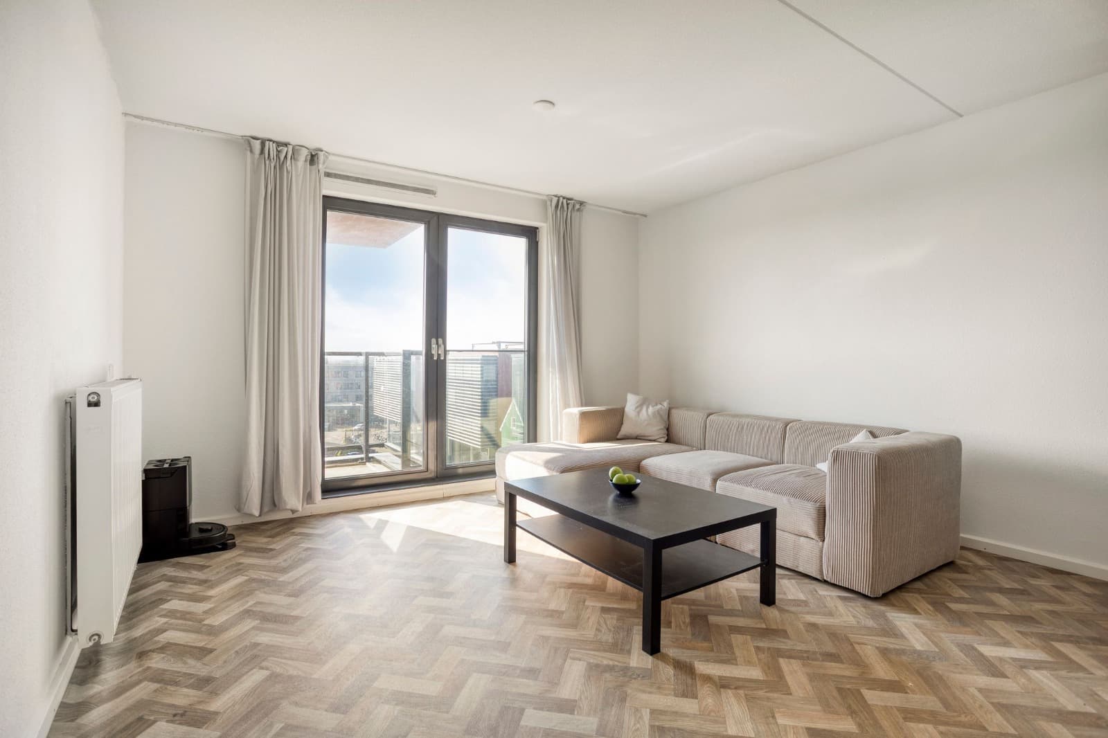 show all photos of Teakhout