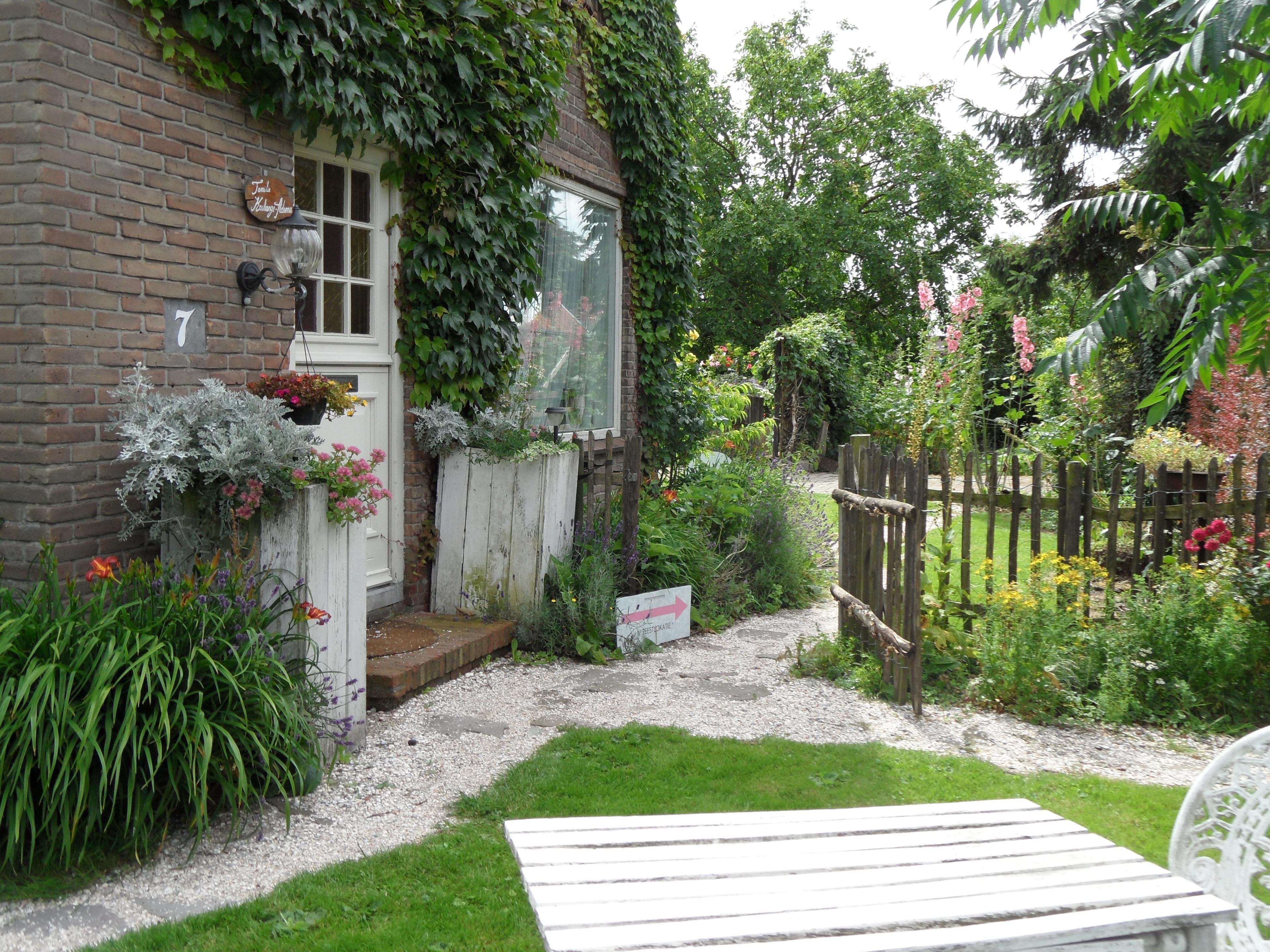 show all photos of Oosterweg