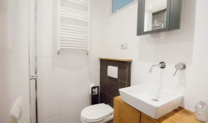 show all photos of Willemsstraat