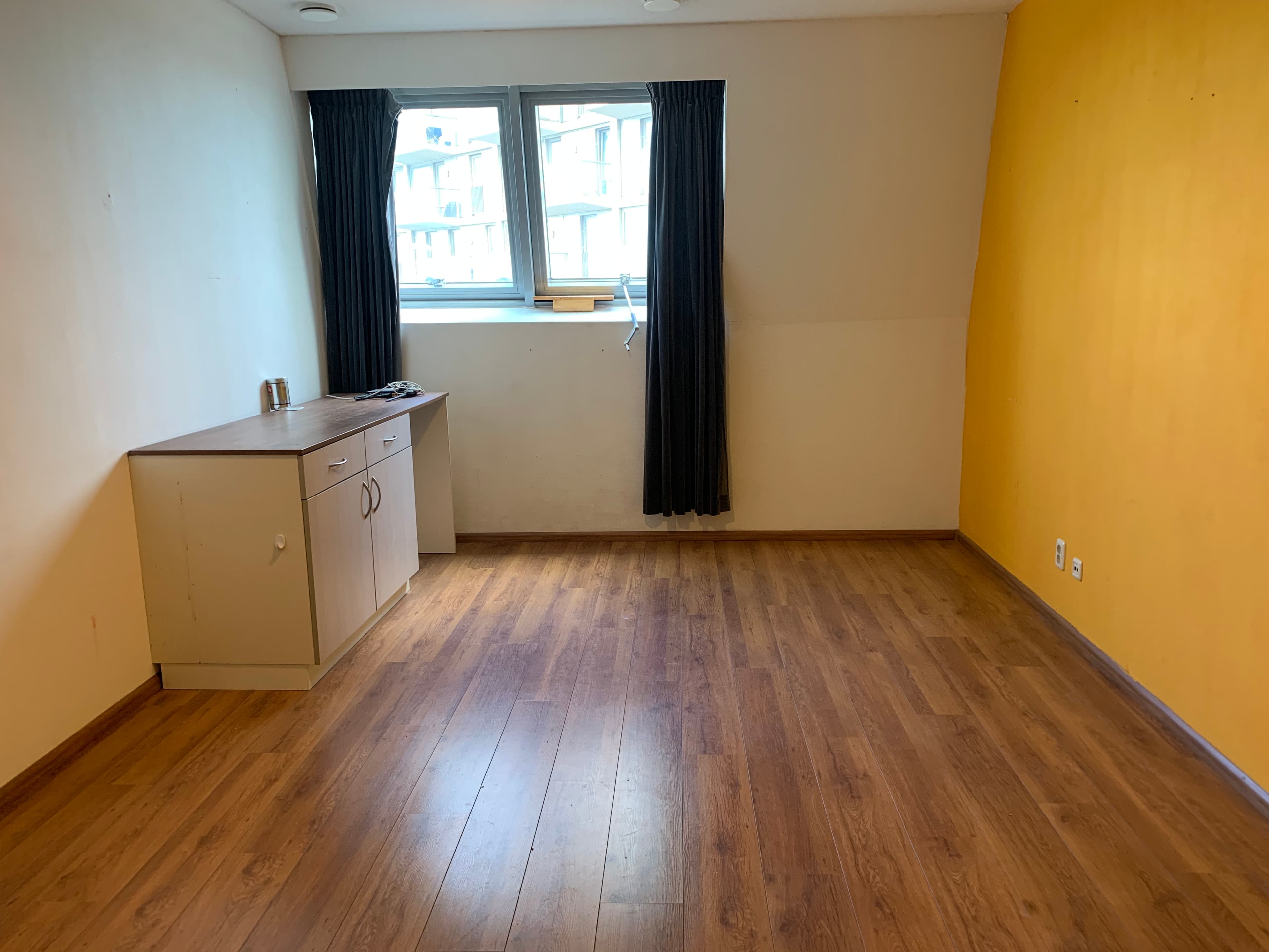show all photos of Castellastraat