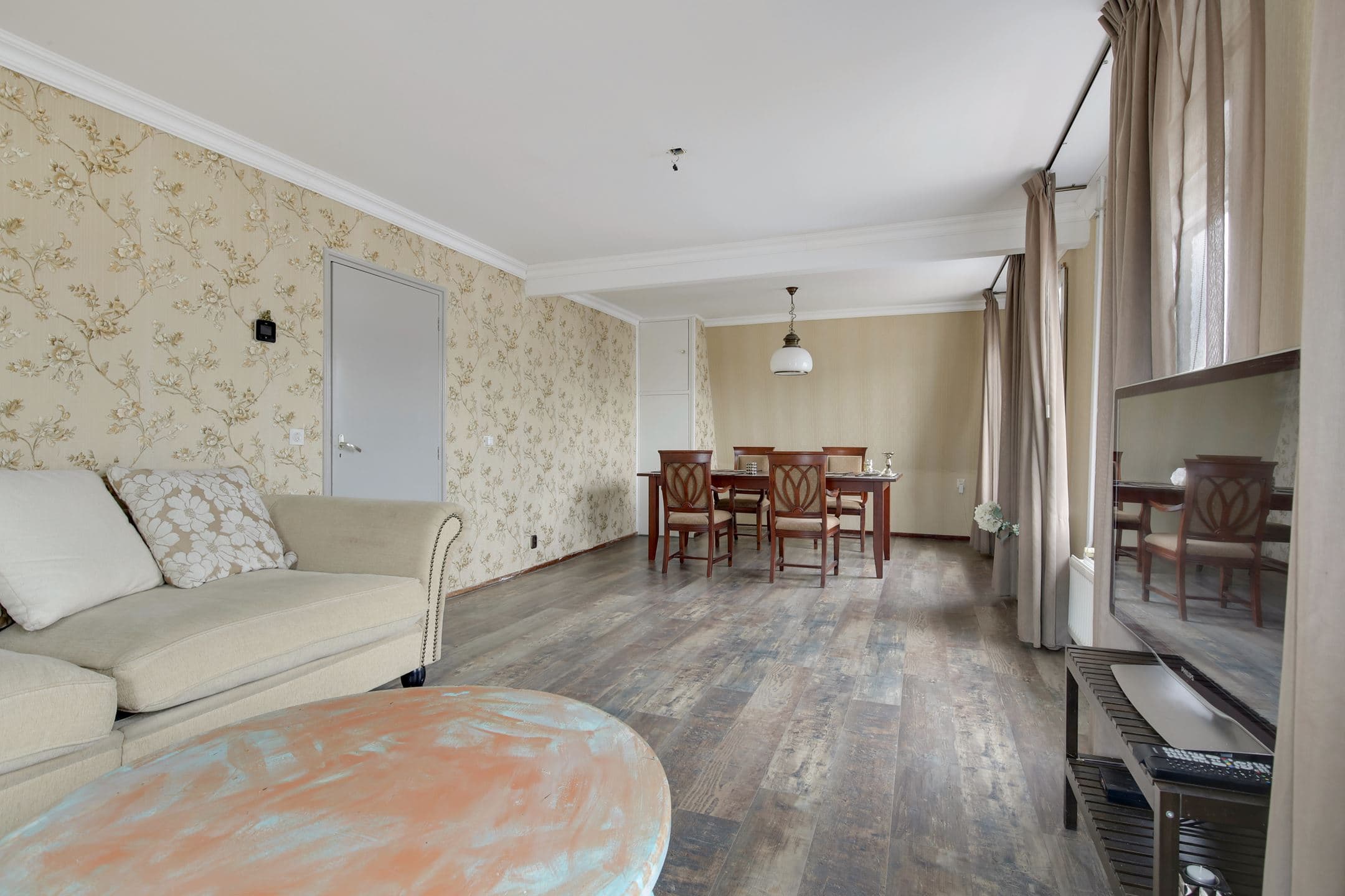 show all photos of Hoogstraat